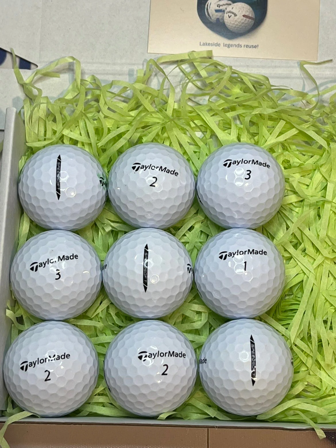 12 Taylormade SpeedSoft White Golf Balls - Image 3