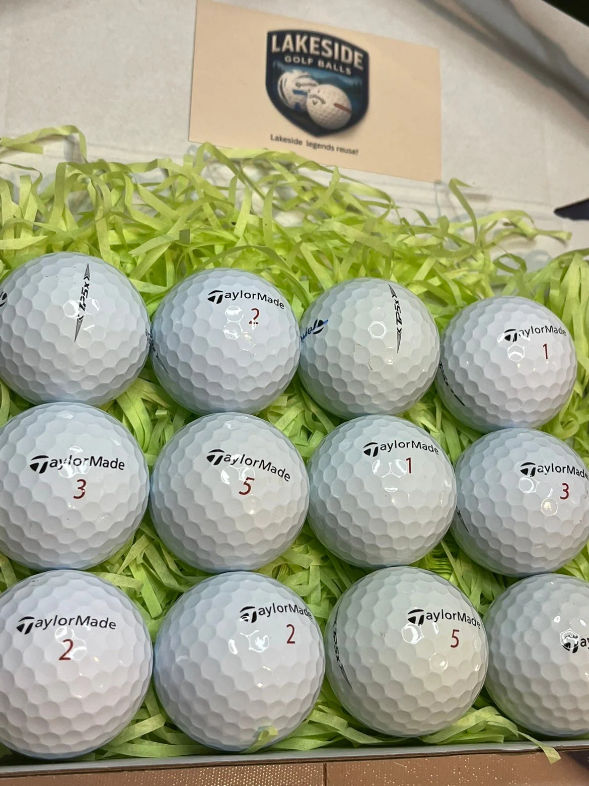 12 Taylormade TP5X White Golf balls