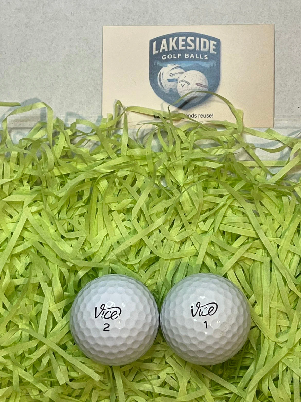 12 Vice Pro White Golf balls