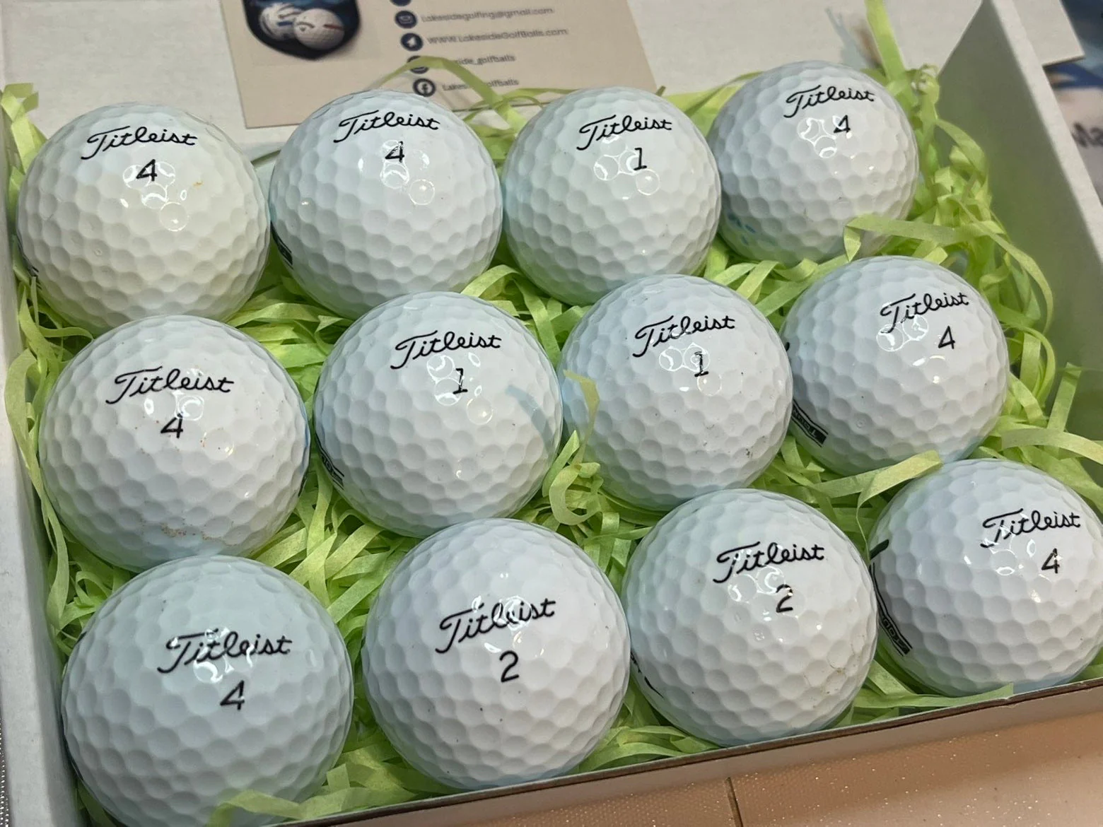 24 Titleist Tour Soft White Golf Balls - Image 3
