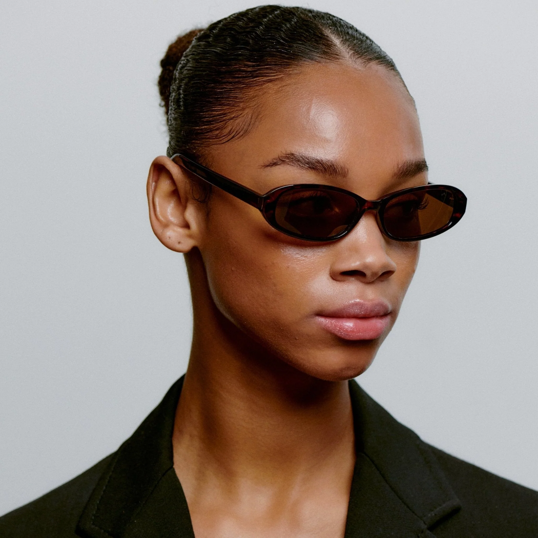 A.KJÆRBEDE MACY Sunglasses l Demi Tortoise Slim Frame - Image 3