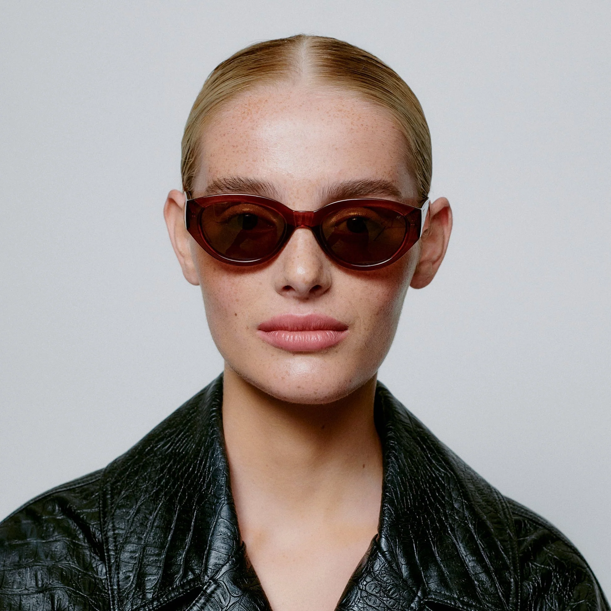 A.KJÆRBEDE WINNIE Sunglasses l Brown Transparent - Image 2