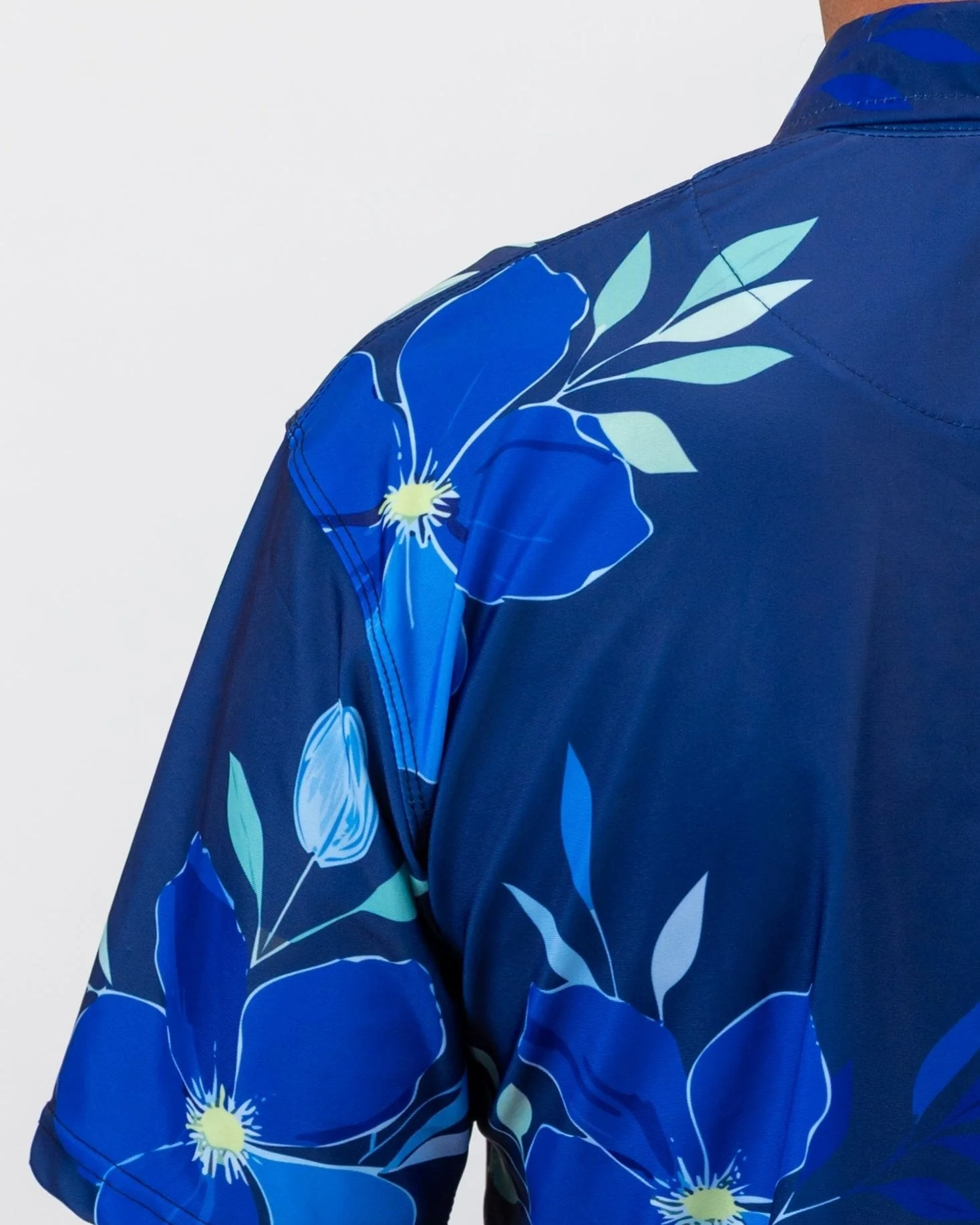 Men's Blue Floral Moisture Wicking Golf Polo Shirt - Image 10