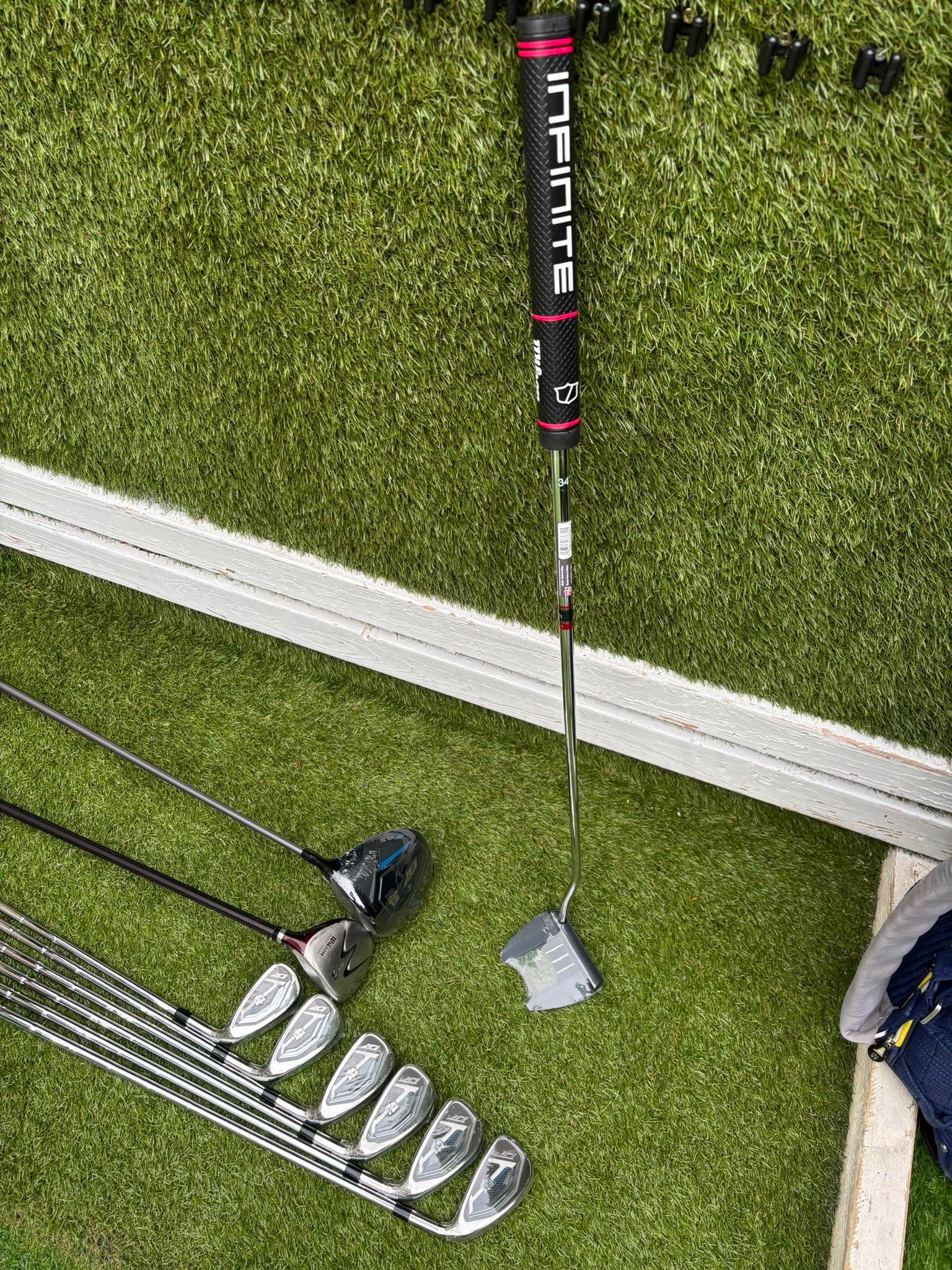 Brand New Wilson Staff D7 XS Golf Set, Brand New Driver & Irons, Brand New Infinite Bucktown Putter, Premium OUUL Stand Bag - Image 38