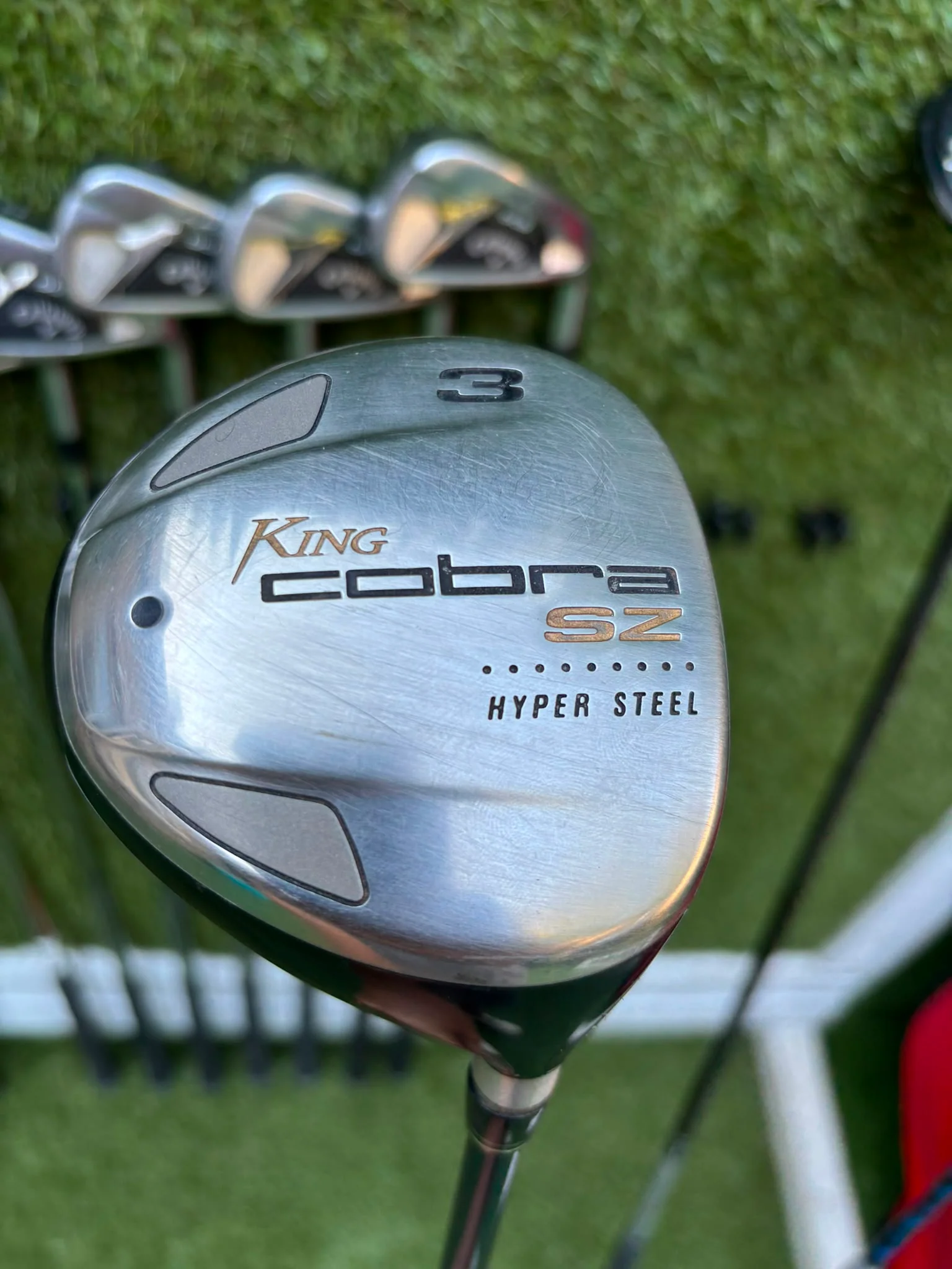 Callaway Apex DCB Irons, Mizuno Driver, Odyssey Lab Putter & TaylorMade Team Tour Cart Bag - Image 19