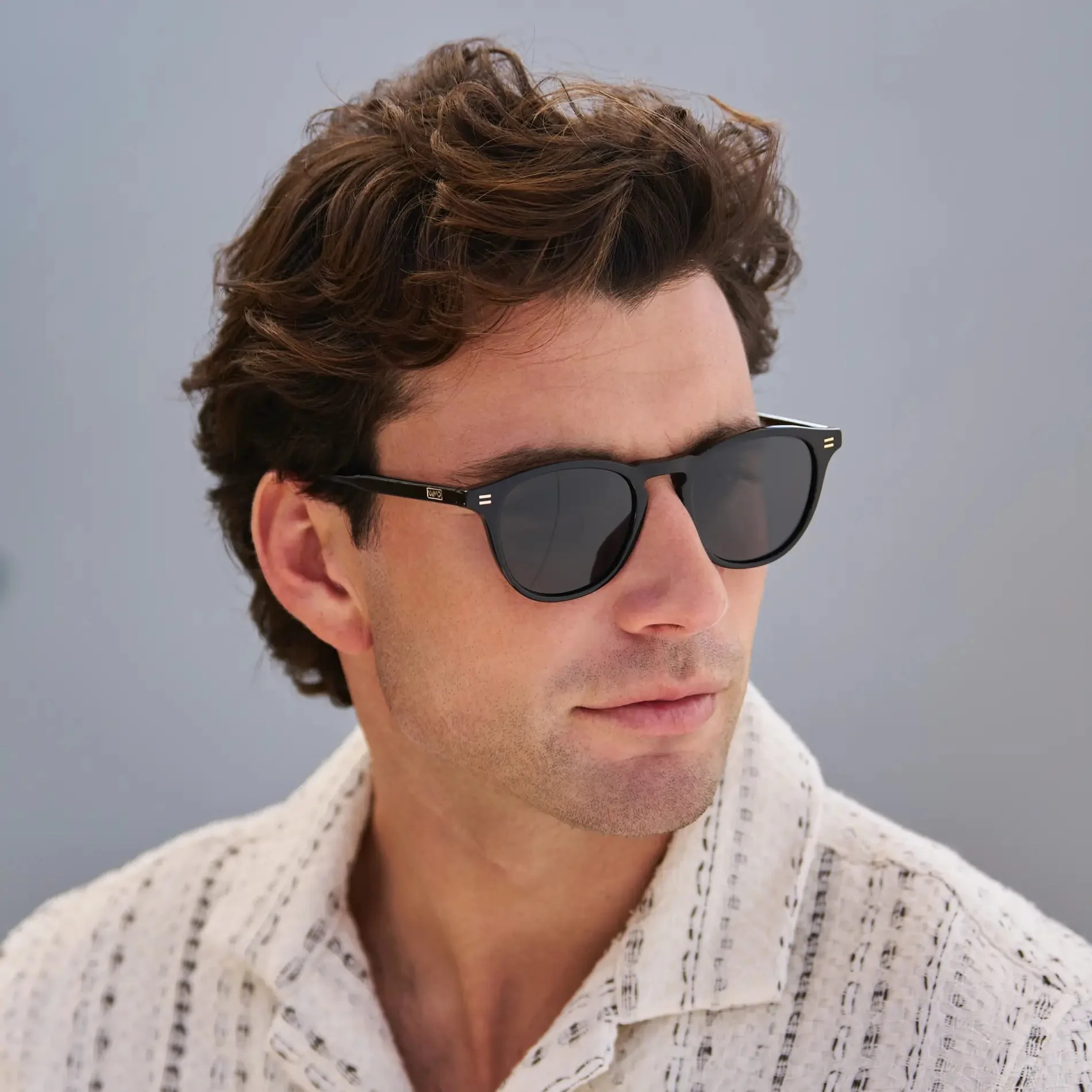 CAMERON Men's Round Polarised Sunglasses l Triple Black - WMP Eyewear - Image 2