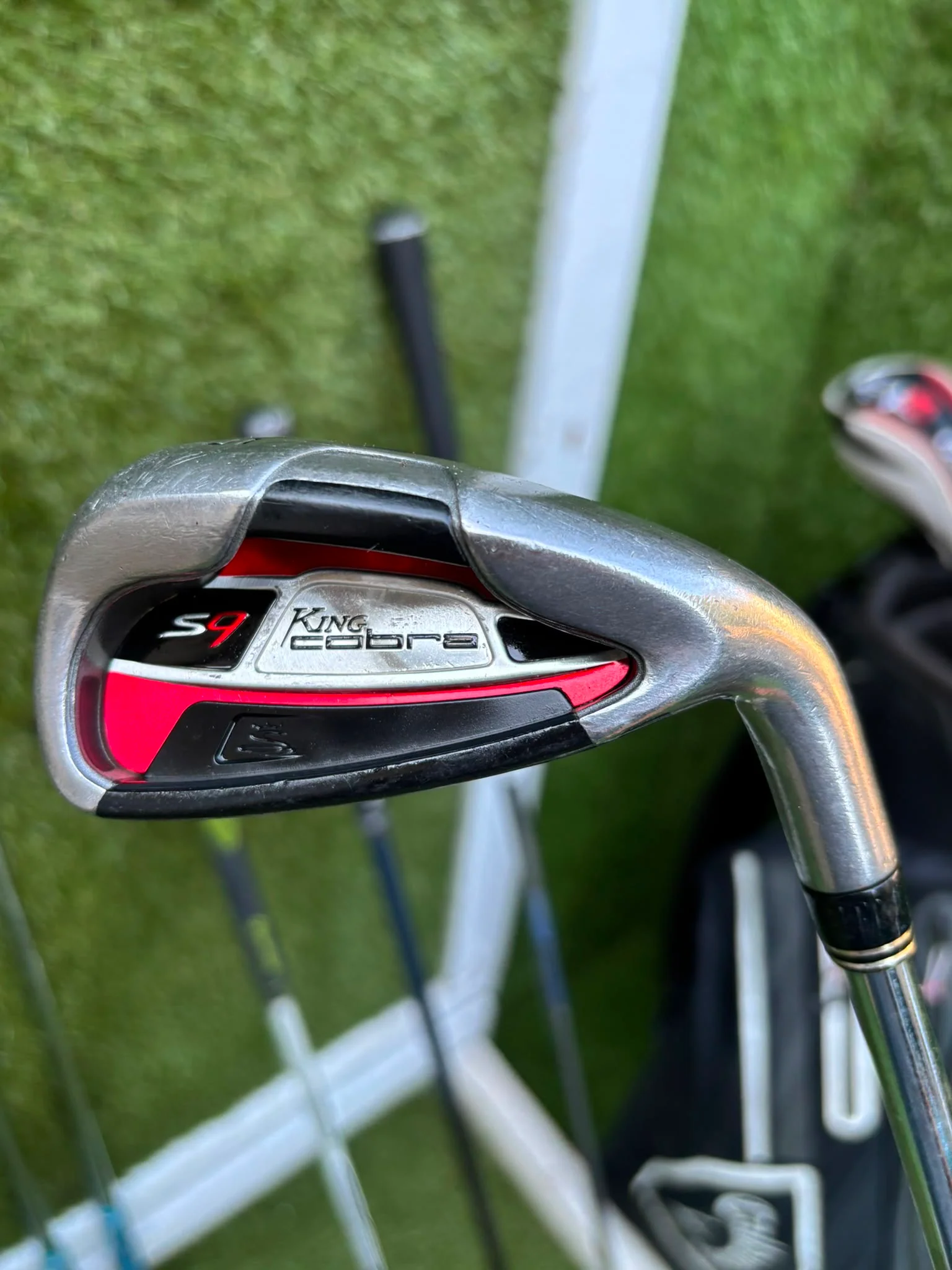 Cobra King S9 Irons, New Wilson Driver, TaylorMade Wood, New V Series Putter & Callaway Dry Waterproof Cart Bag Free P&P - Image 4