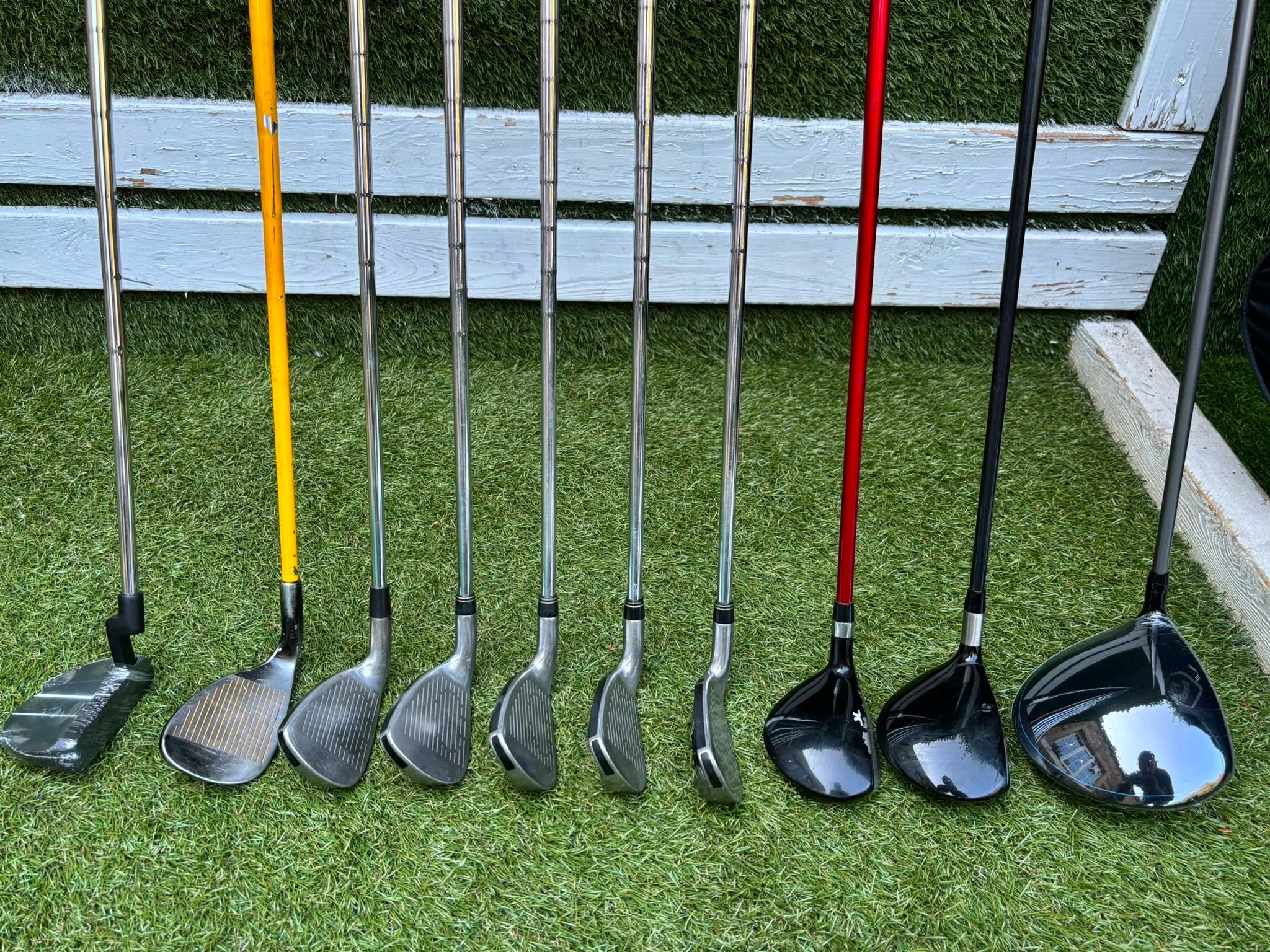 Cobra King S9 Irons, New Wilson Driver, TaylorMade Wood, New V Series Putter & Callaway Dry Waterproof Cart Bag Free P&P - Image 6