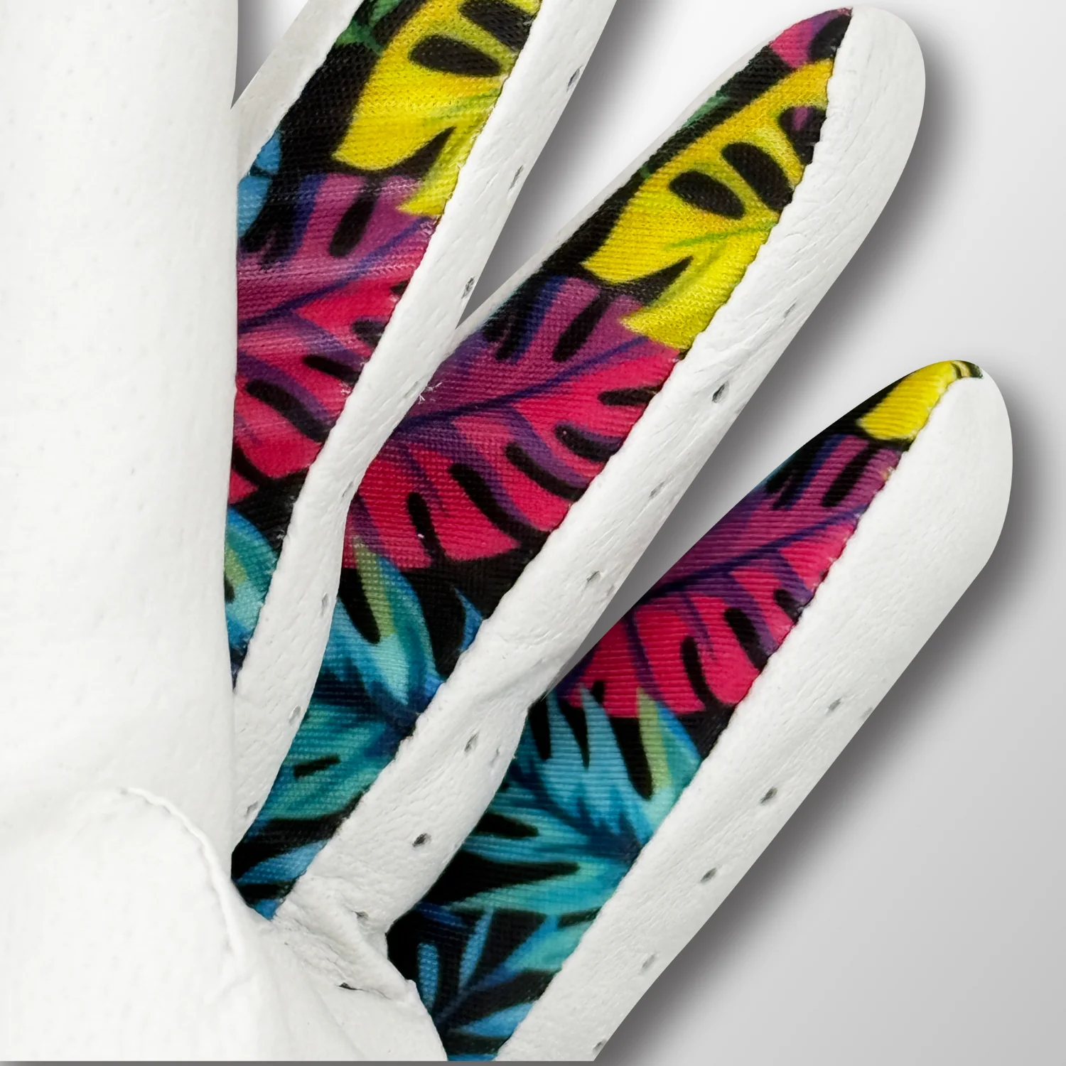 Cabretta Leather Golf Glove – Leaf Pattern, Unisex, Strong Grip - Image 5