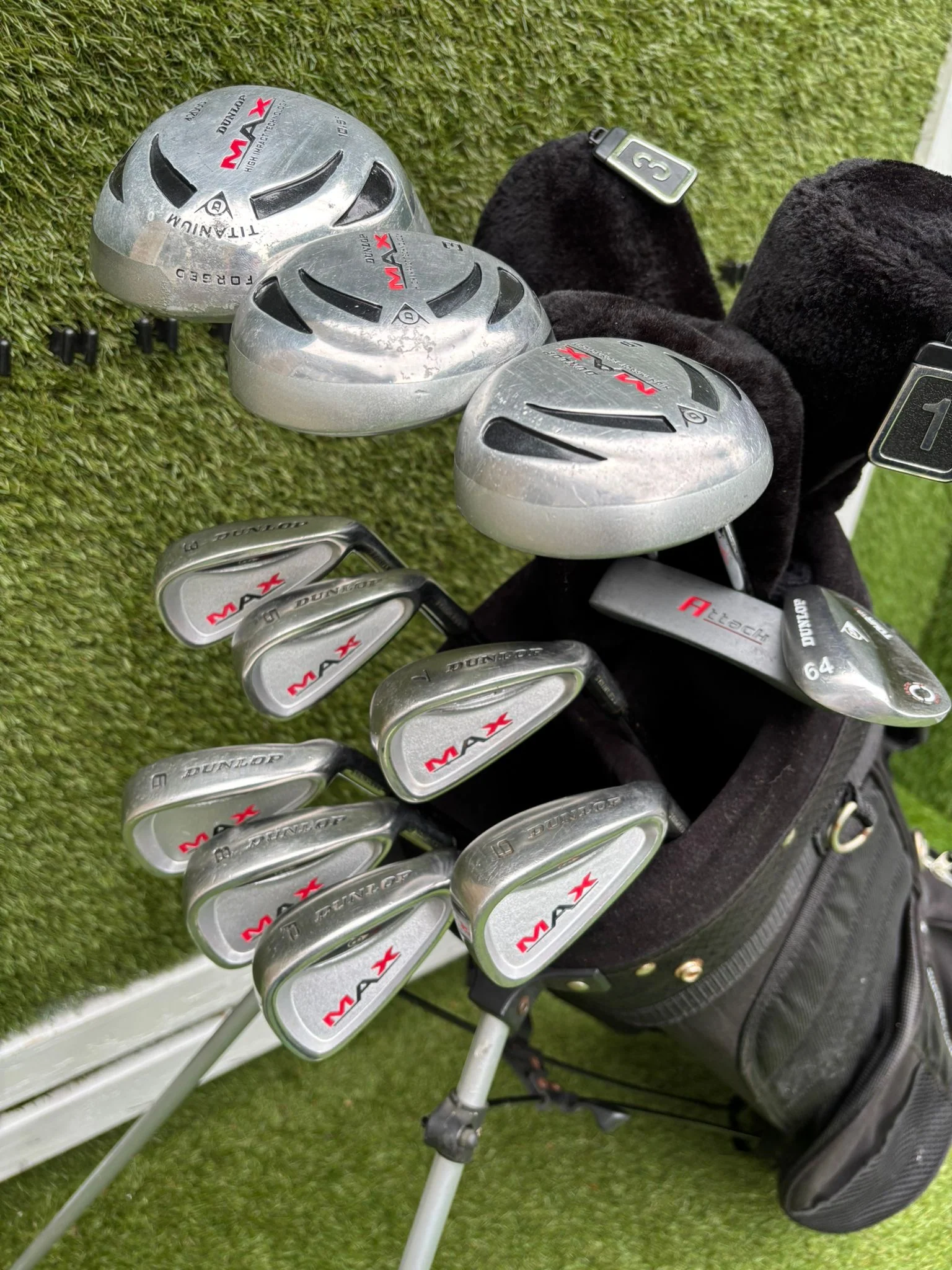 Dunlop MAX Golf Set with Matching Woods, 64° Wedge & Jaxx Stand Bag - Image 4