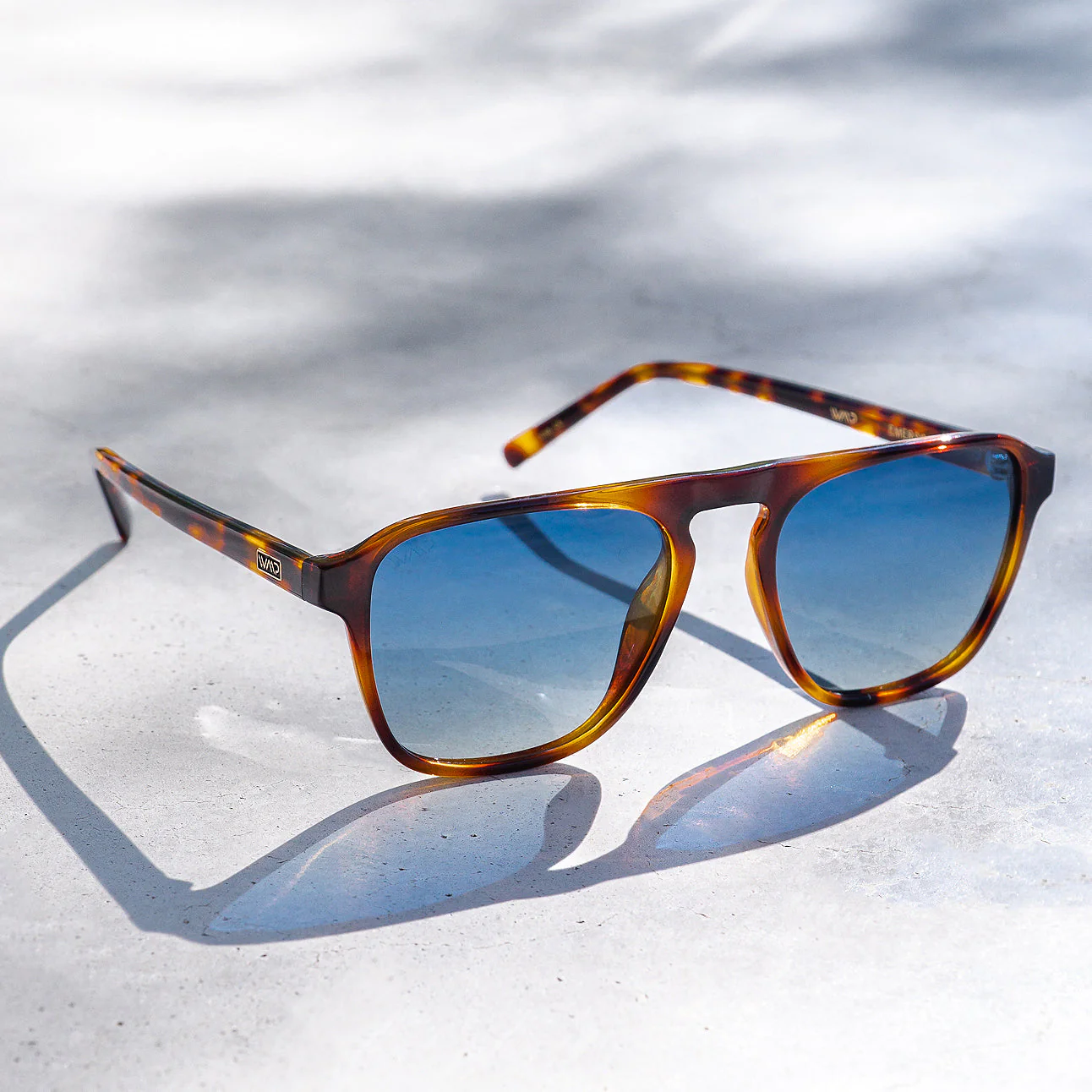 WMP Unisex Square Aviator Polarized Sunglasses Brown Tortoise - Image 4