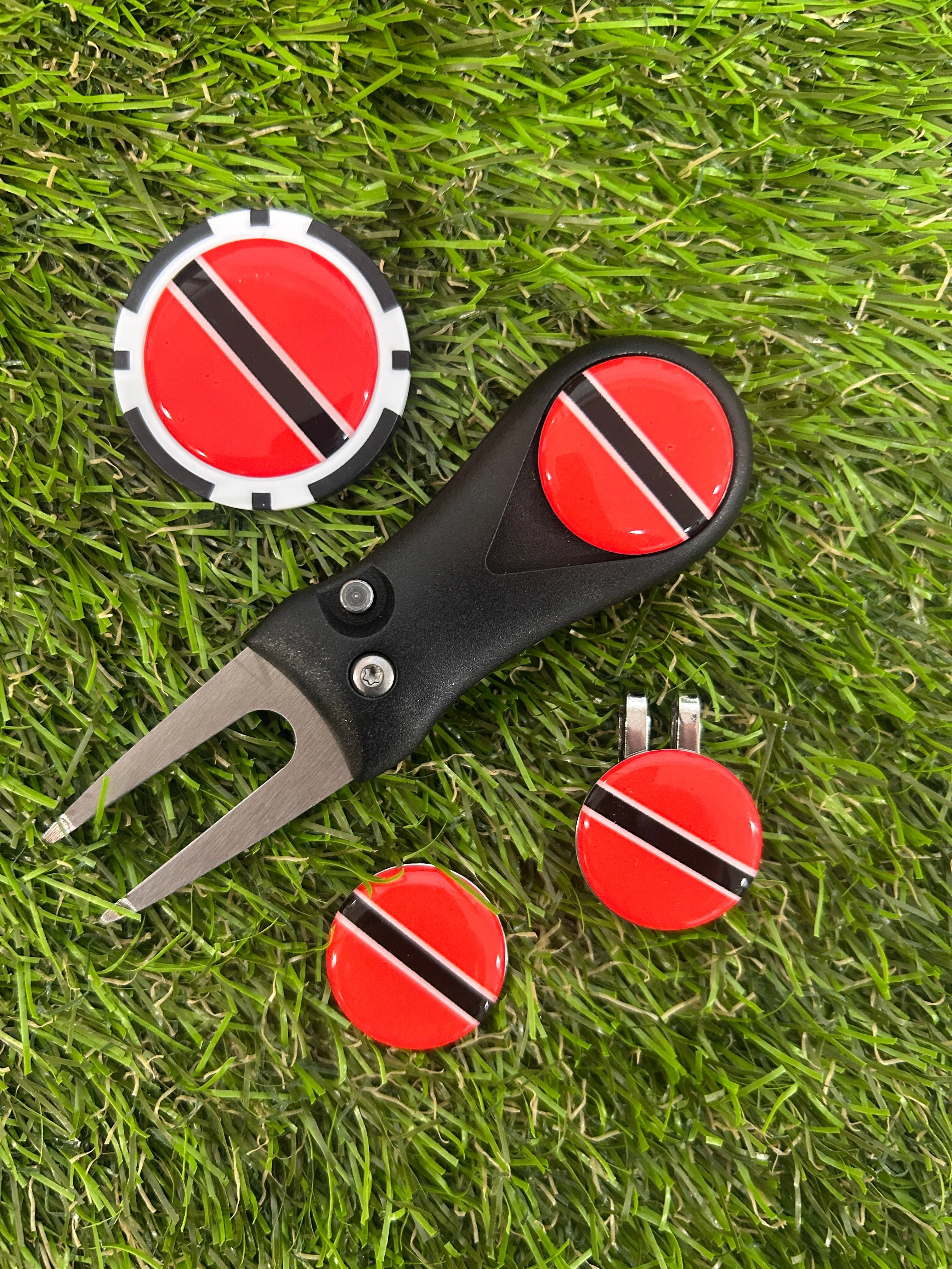 Flags of the World Traditional Pitchfork including 3 Flag markers and poker chip - Image 9