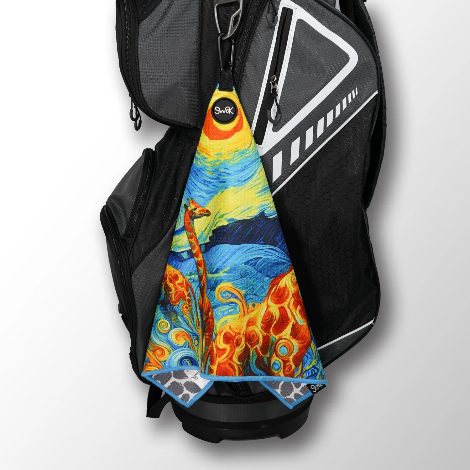 Magnetic Microfibre Golf Towel – Quick Dry, Giraffe Pattern - Image 2
