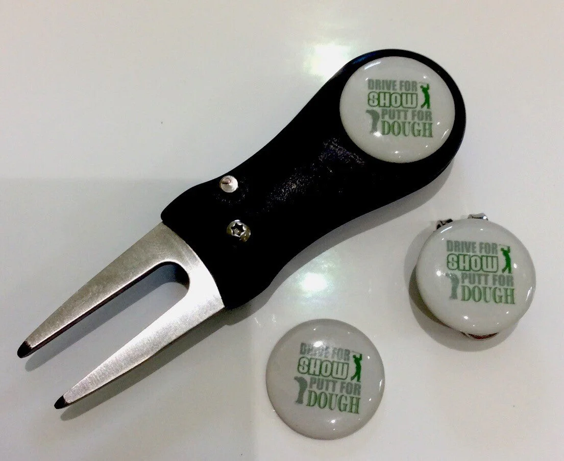 Golf Switchblade Pitchfork Set with Magnetic Hat Clip & 25mm Markers - Image 2