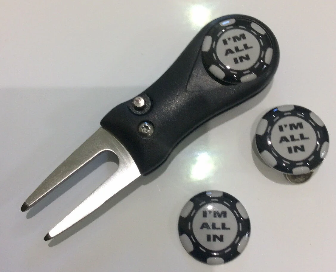 Golf Switchblade Pitchfork with Magnetic Hat Clip and 3 Ball Markers