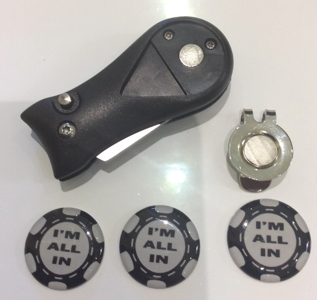 Golf Switchblade Pitchfork with Magnetic Hat Clip and 3 Ball Markers - Image 2