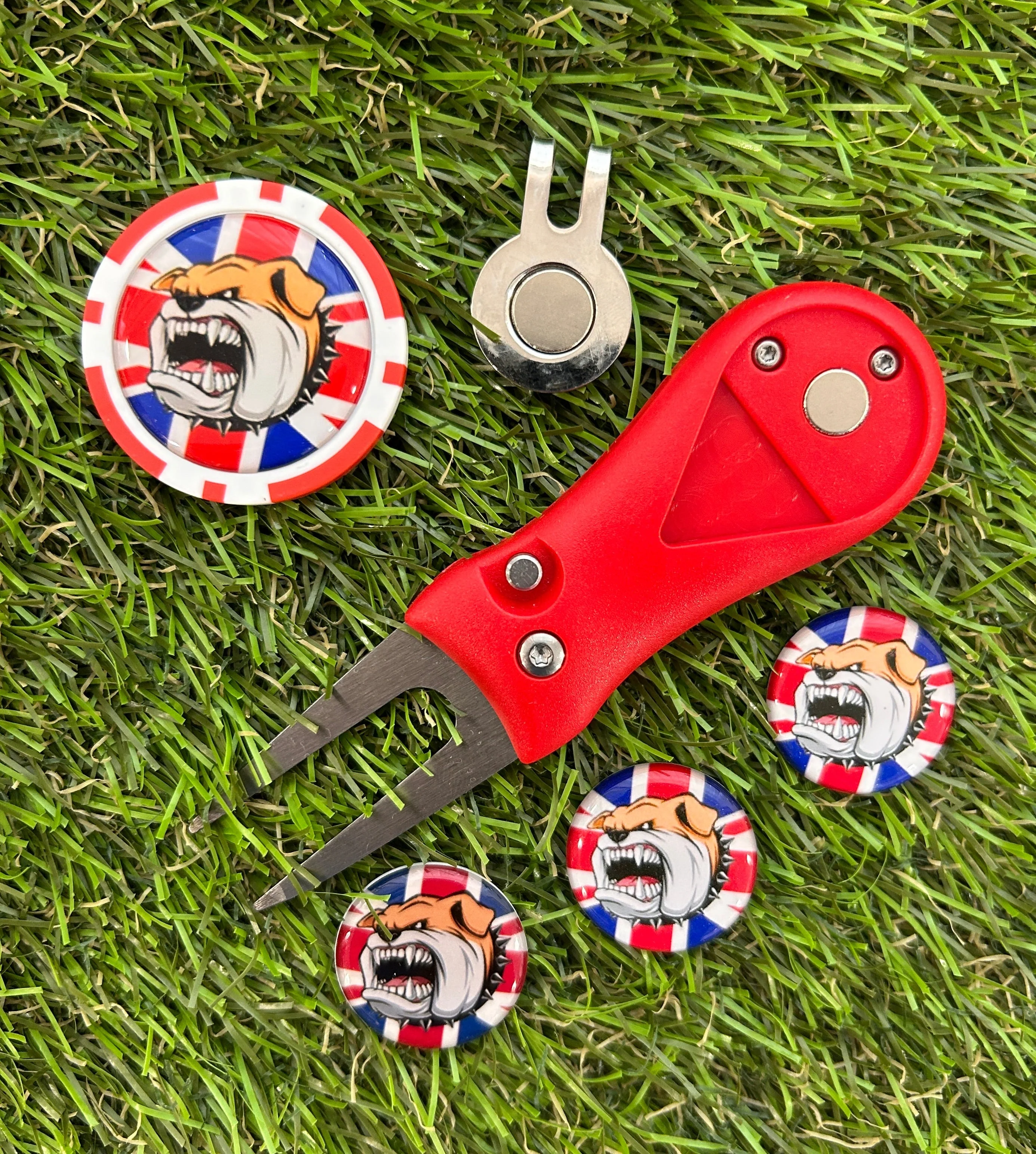 Magnetic Golf Pitchfork Set with Bulldog Ball Markers - Image 2