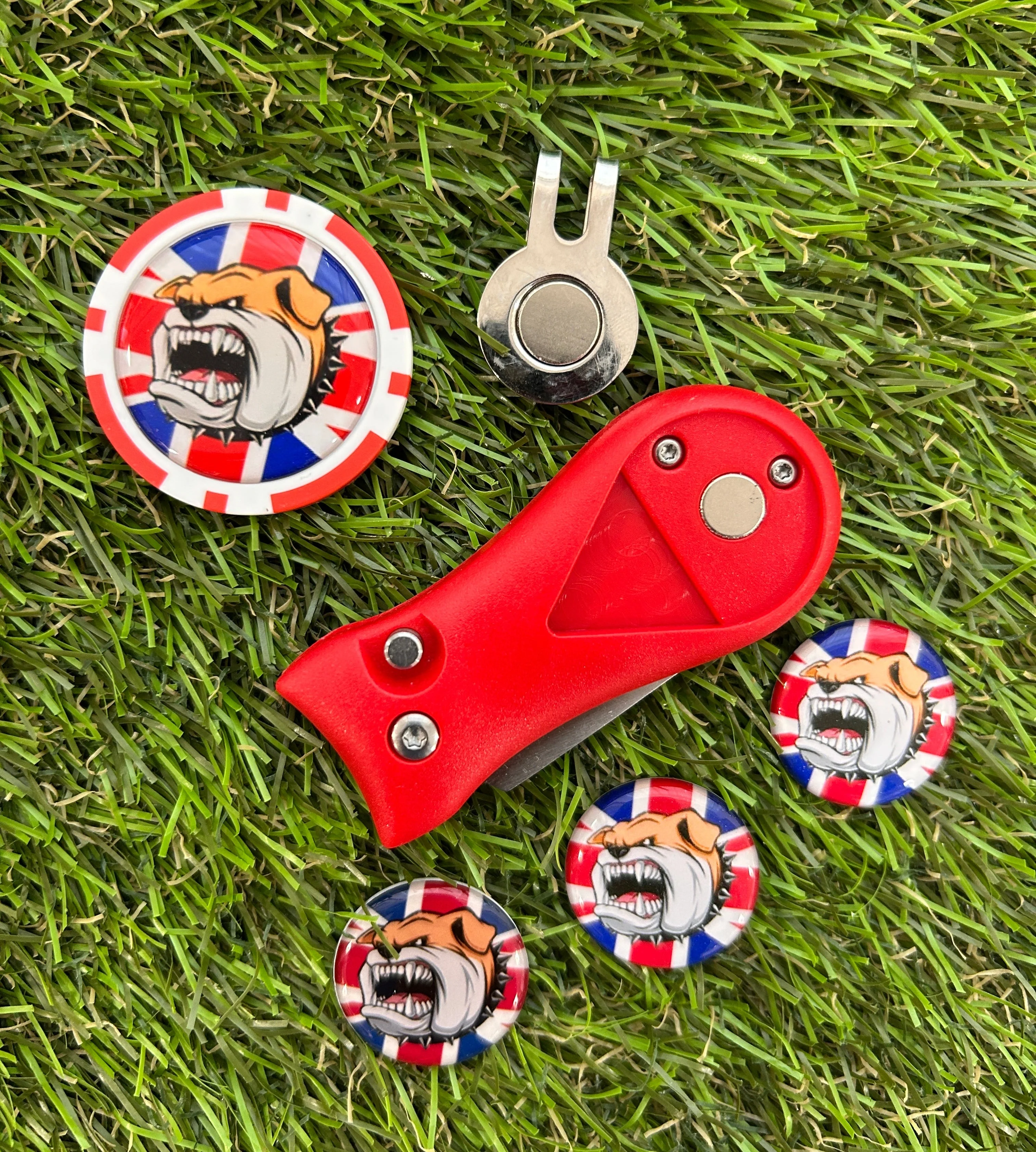 Magnetic Golf Pitchfork Set with Bulldog Ball Markers - Image 3