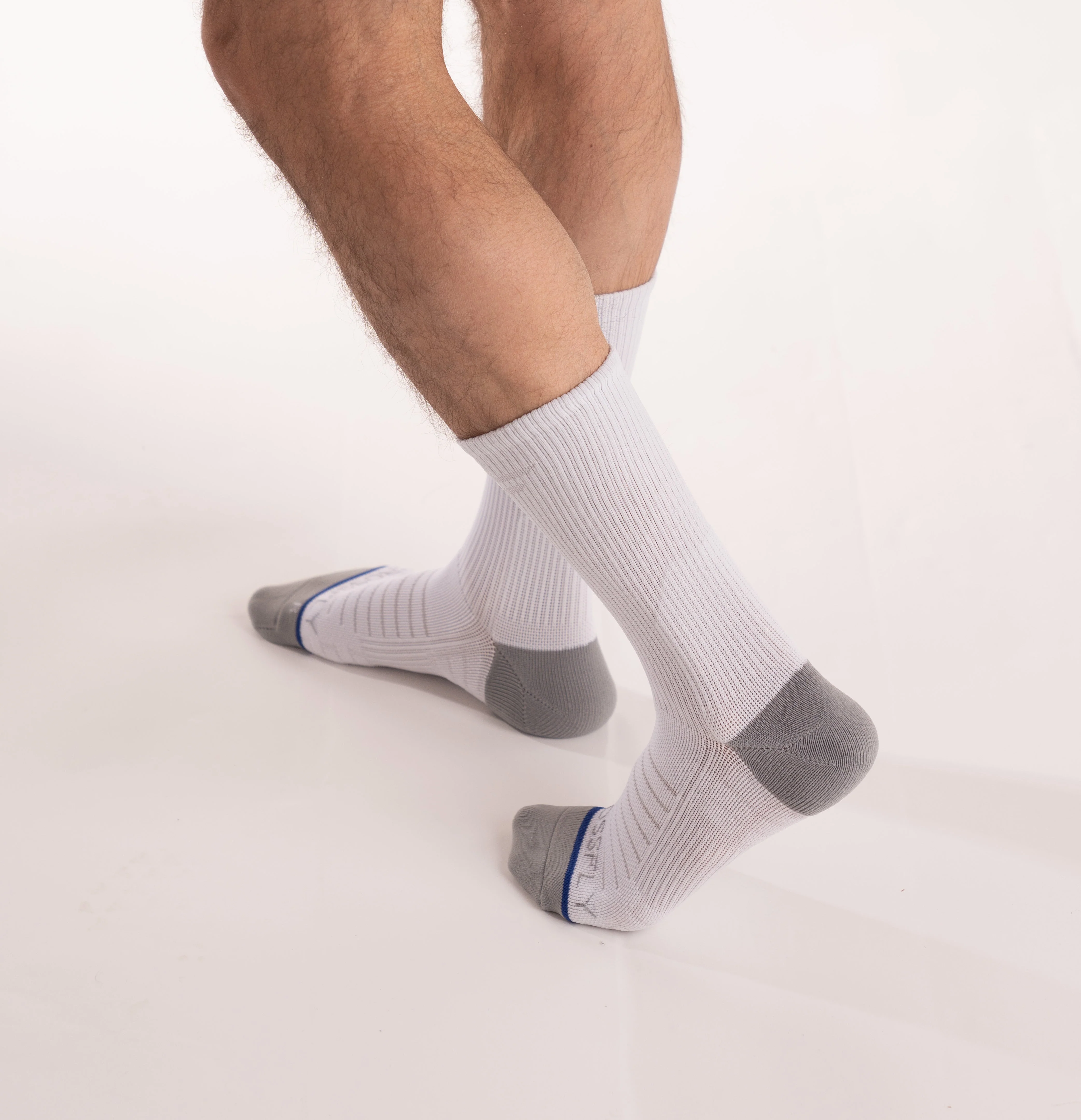 Men's 10" Crew Running Socks – Cushioned, Arch Support, Moisture-Wicking - Image 3