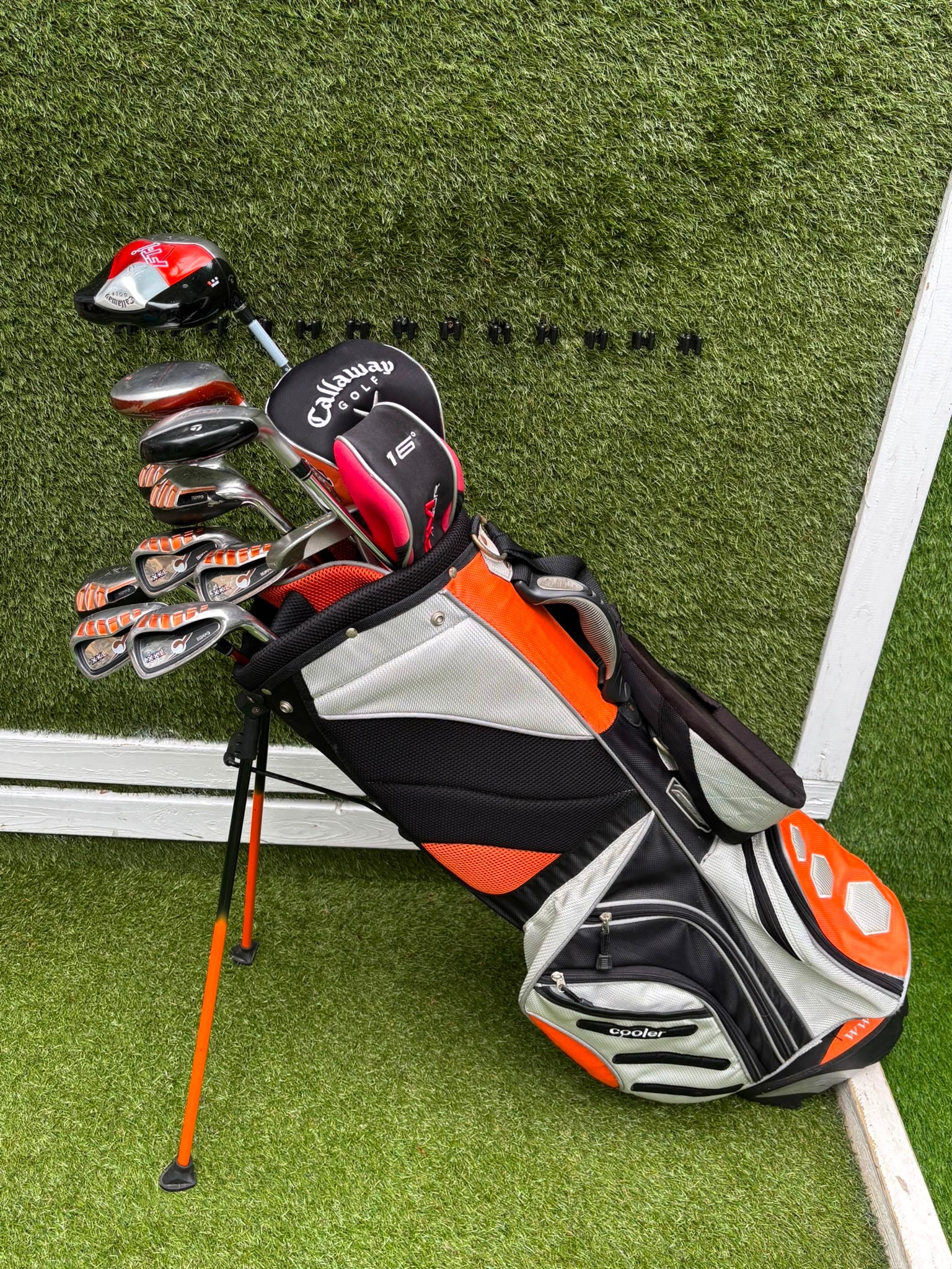 Hippo XXL Golf Set with Callaway FT-i Draw Driver, TaylorMade Rescue & Hex Stand Bag - Image 25