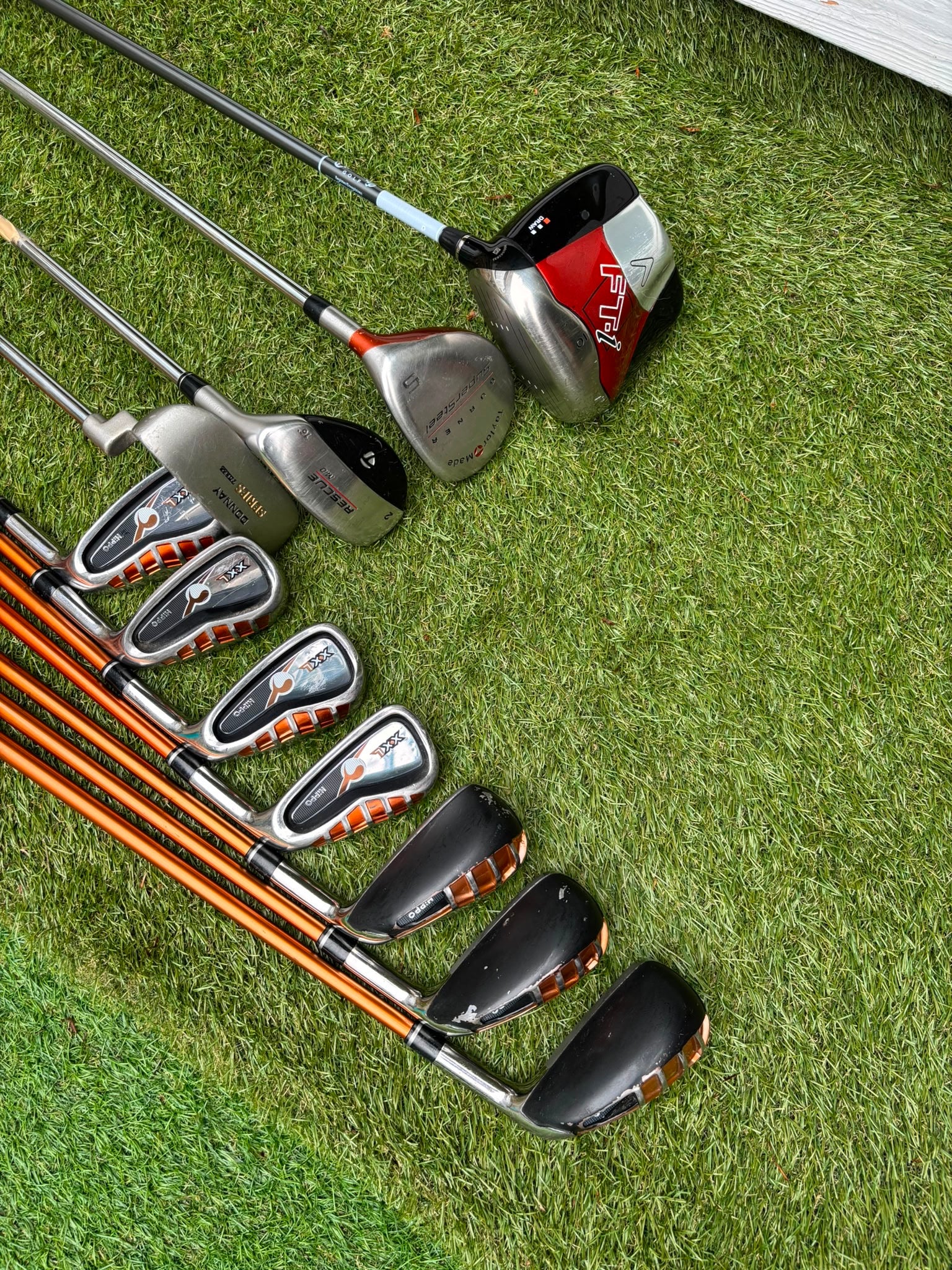 Hippo XXL Golf Set with Callaway FT-i Draw Driver, TaylorMade Rescue & Hex Stand Bag - Image 29