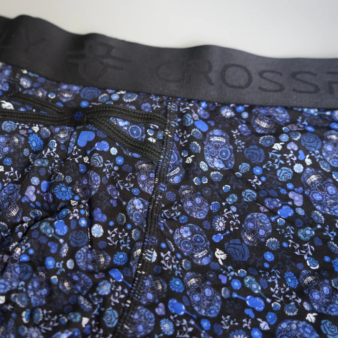 IKON Men's 6" Boxers - Skulls and Heart Blues - Image 4