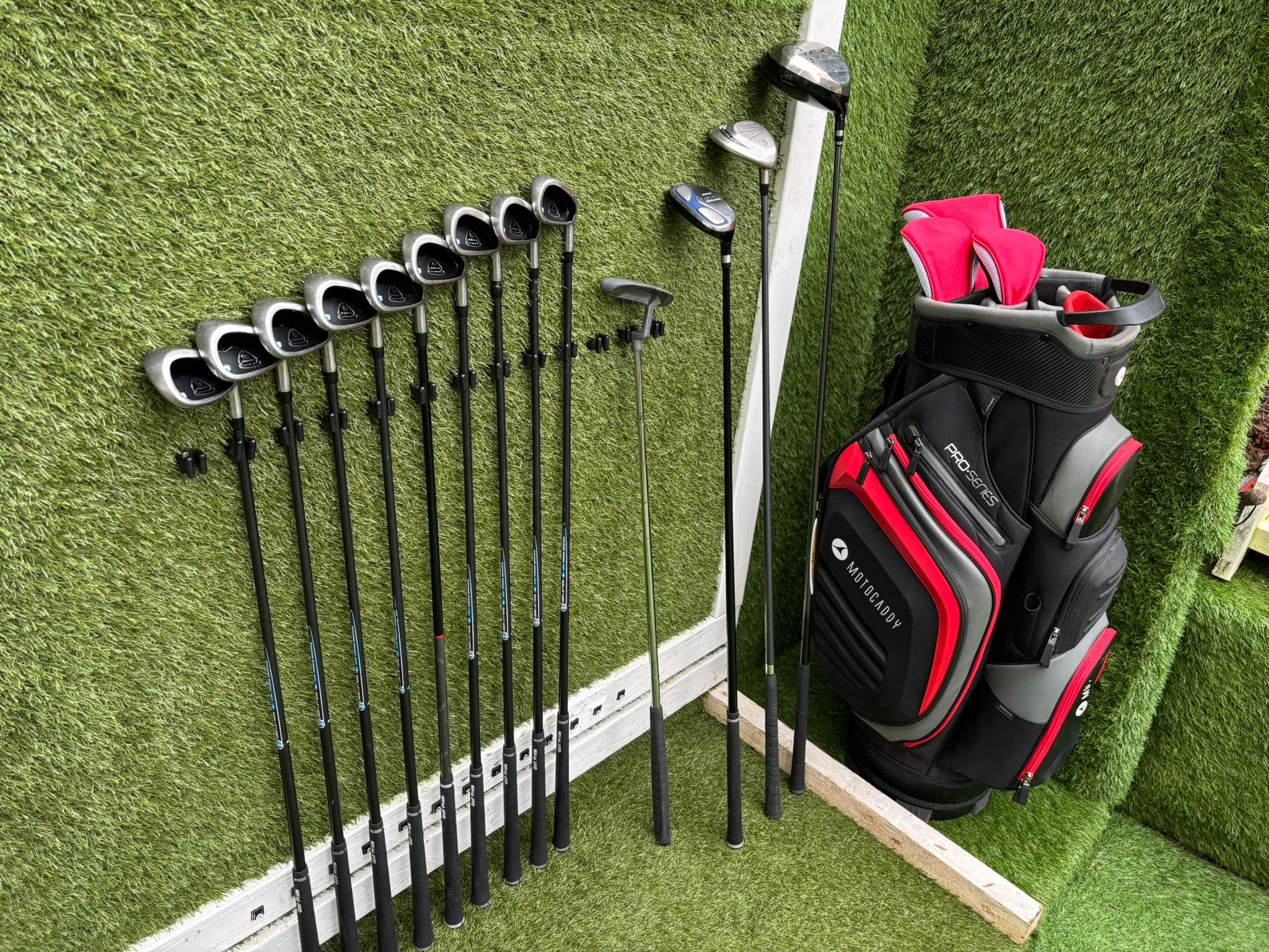 John Letters Trilogy T5 13-Club Graphite Set with Motocaddy Bag - Image 10