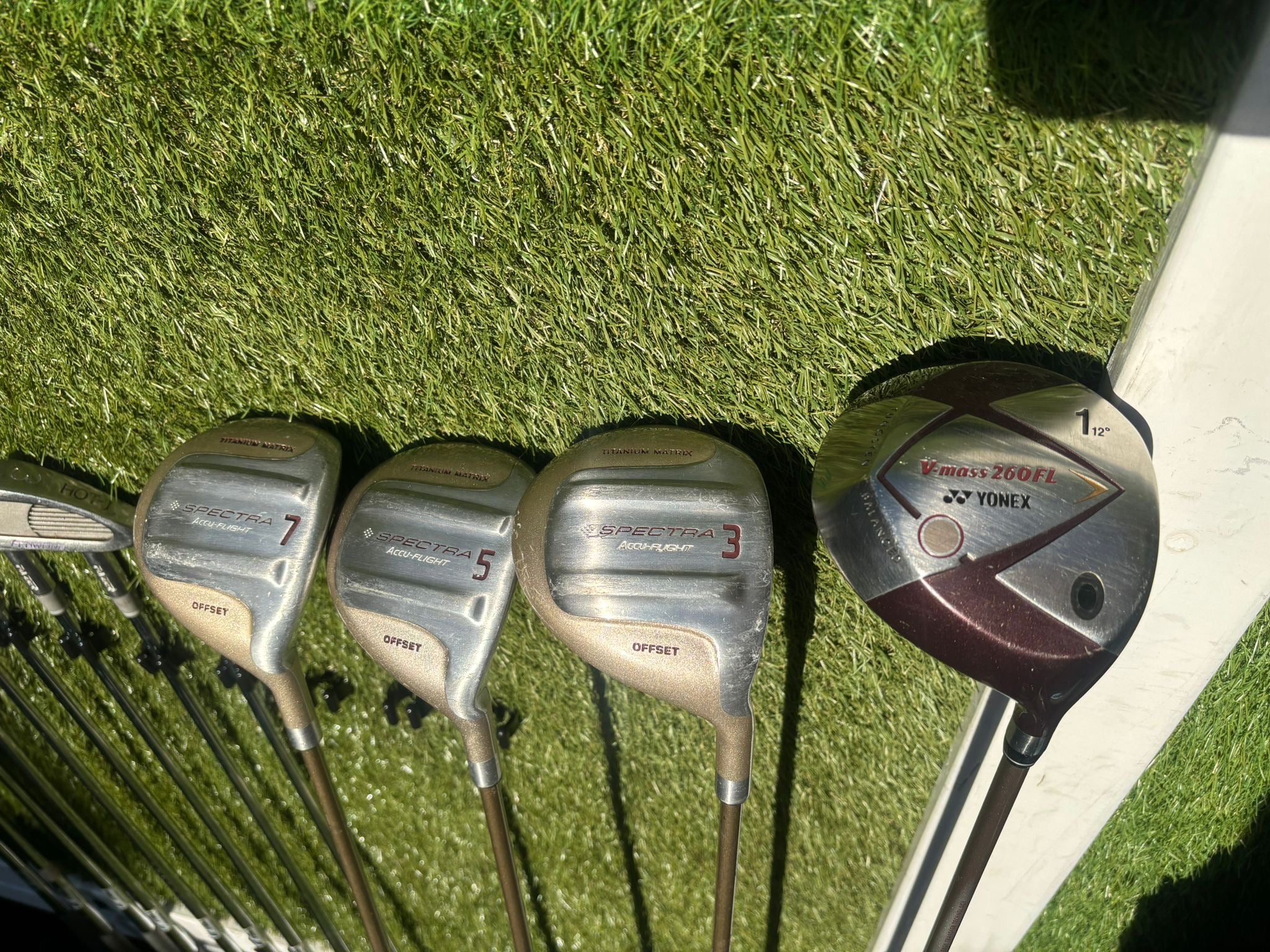 Women's 13-Piece Golf Club Set with Yonex Driver, Fazer Irons, Wilson Bag - Image 6