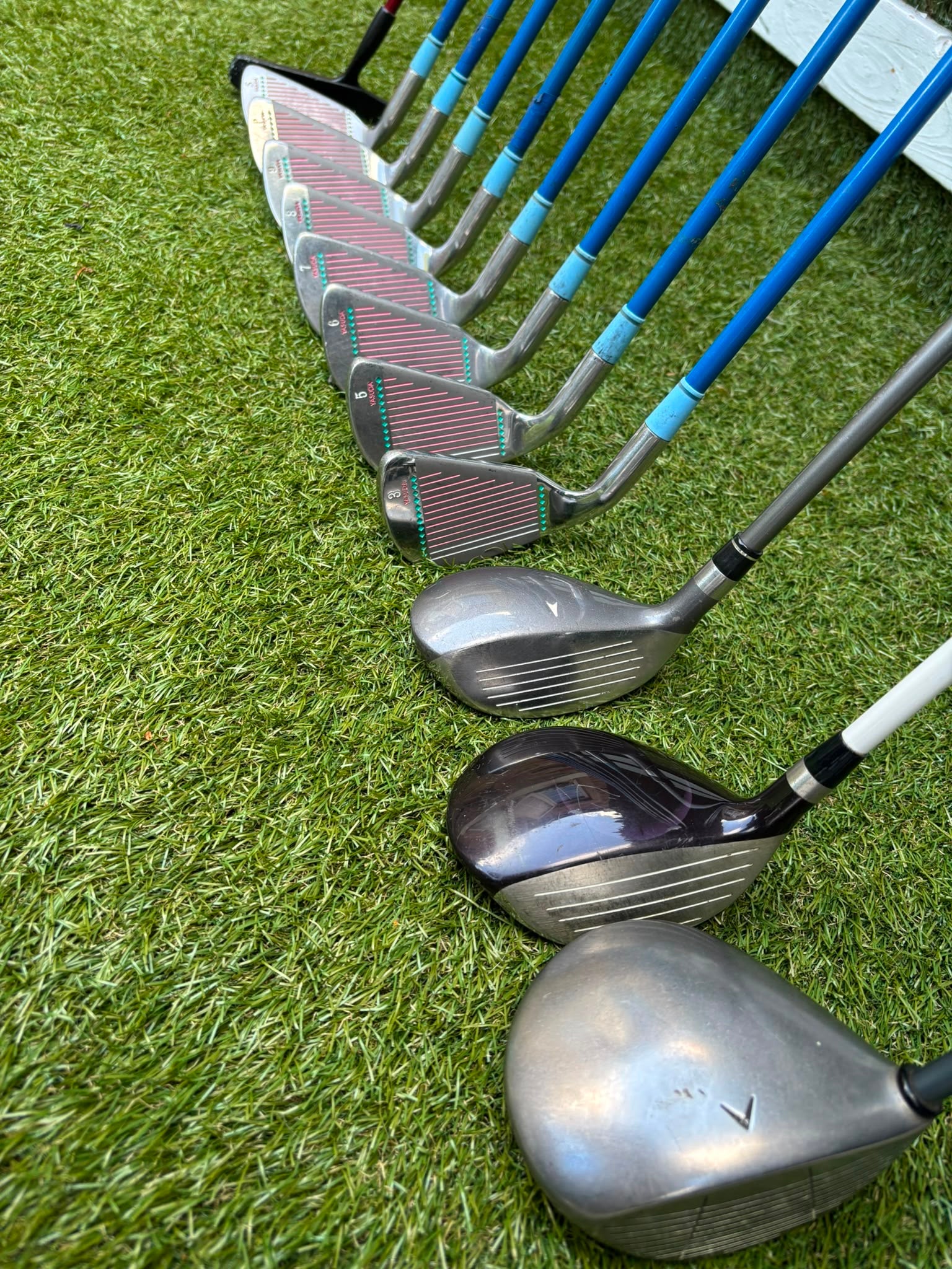 Ladies Yasuda SP-1800 Irons, Callaway Big Bertha Driver, Ping Rhapsody 7 Wood, Ben Sayers Hybrid & Stand Bag - Image 7