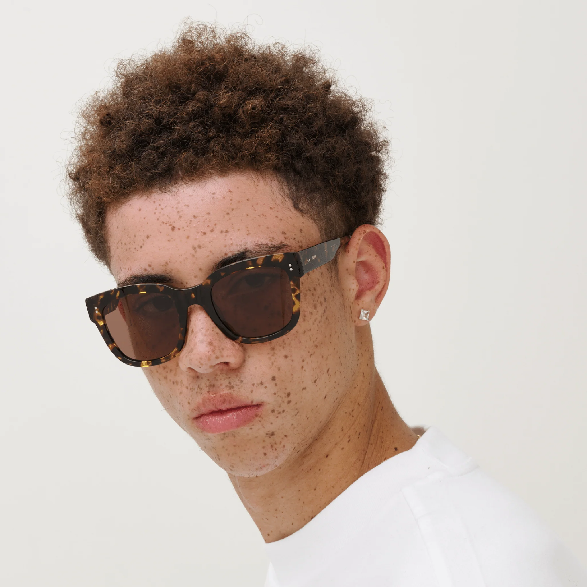 LIV Brown Tortoise Oversized Sunglasses by Messy Weekend - Image 3