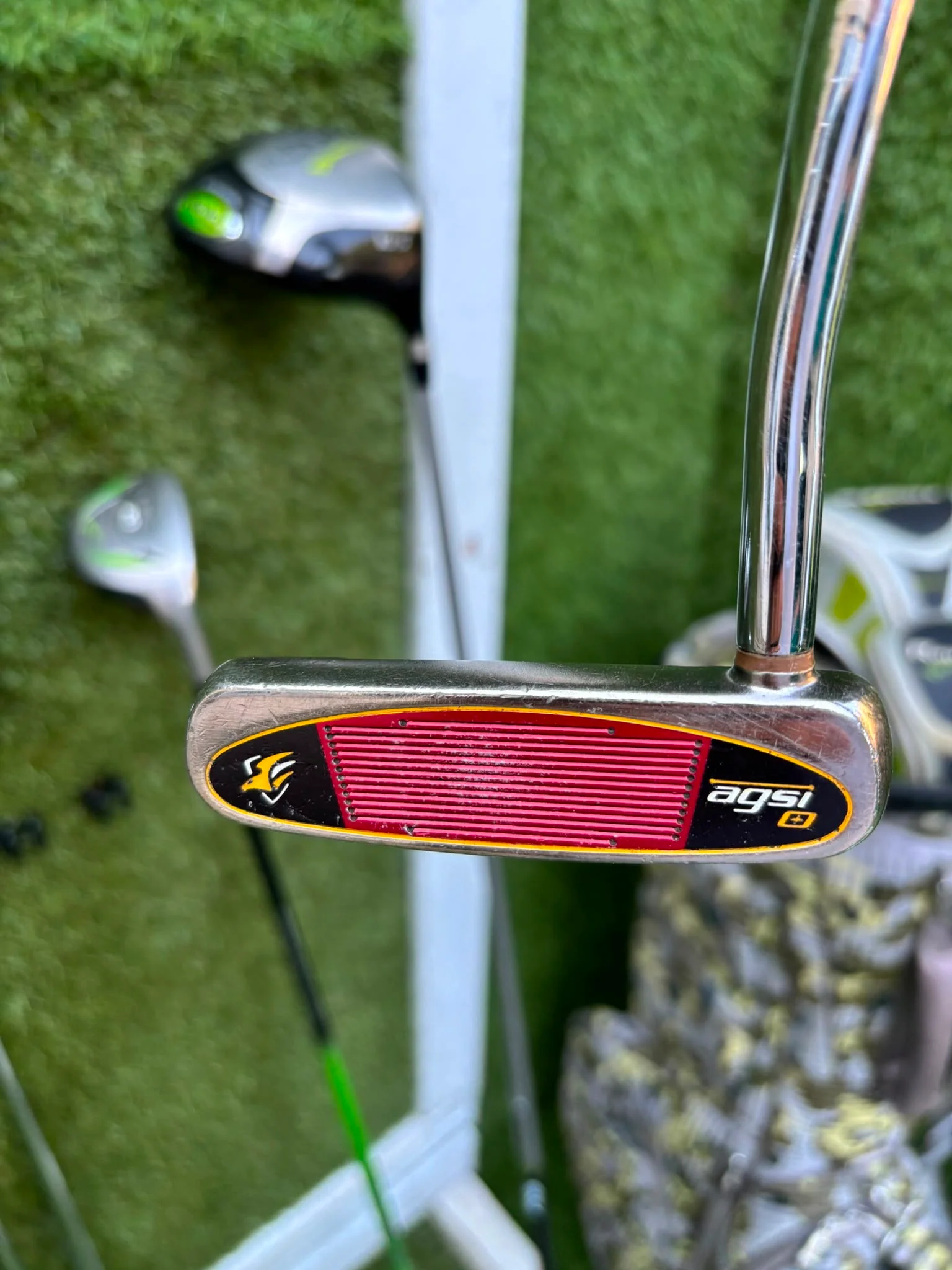 MacGregor V-Foil M565 Irons, Ping Driver, Ping Hybrid, TaylorMade Putter & Premium OUUL Camouflage Stand Bag - Image 18