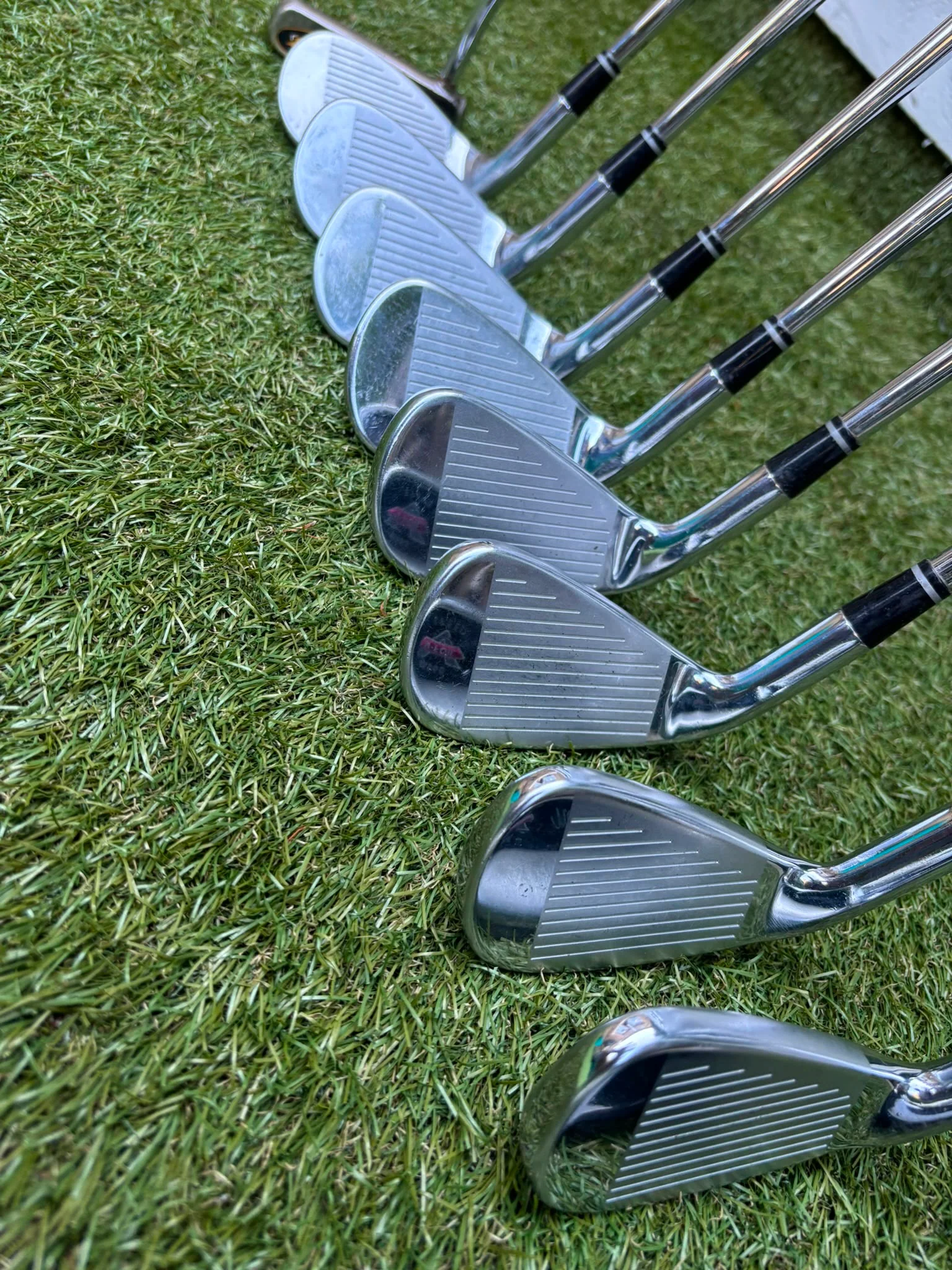 MacGregor V-Foil M565 Irons, Ping Driver, Ping Hybrid, TaylorMade Putter & Premium OUUL Camouflage Stand Bag - Image 4