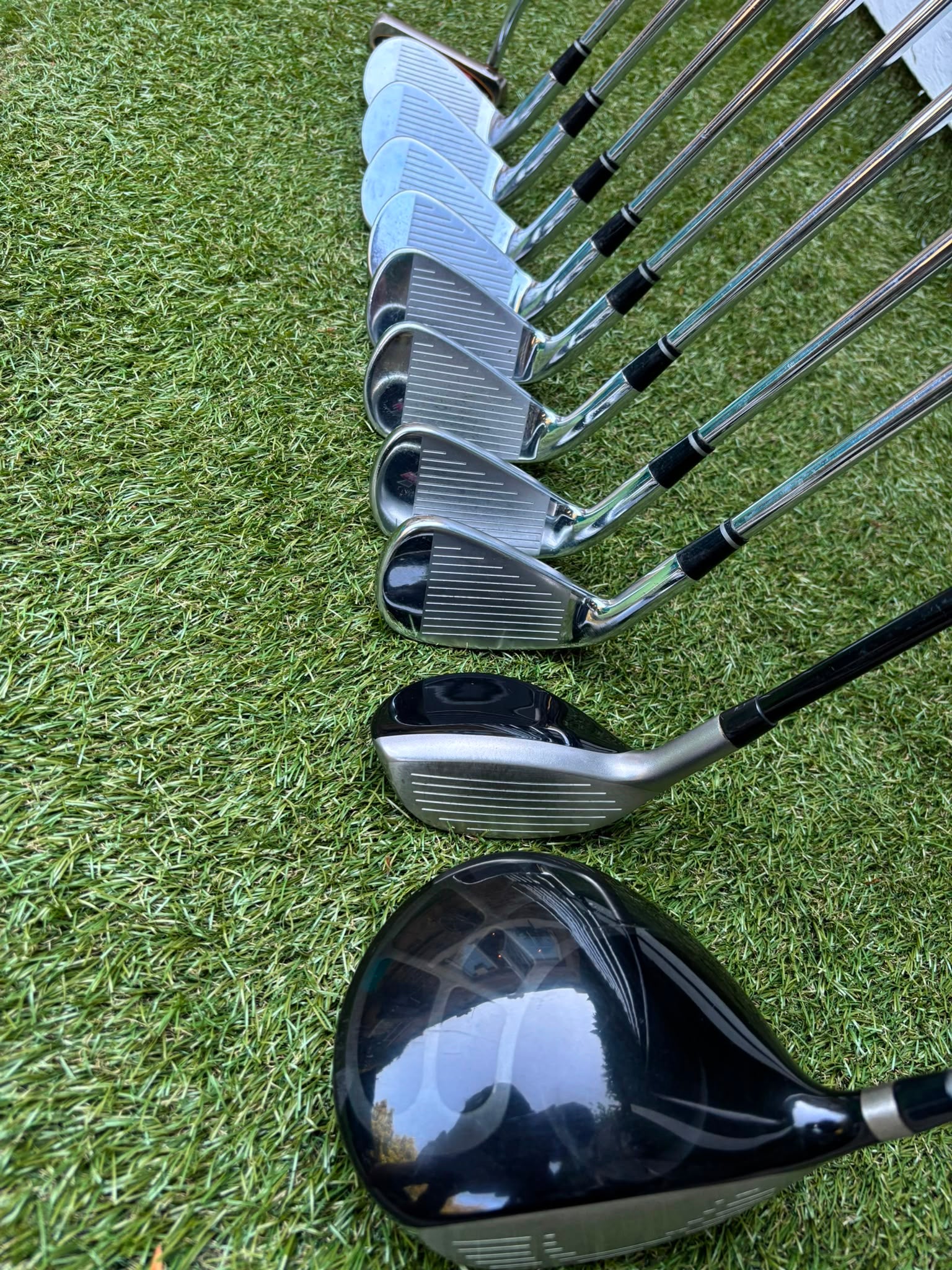 MacGregor V-Foil M565 Irons, Ping Driver, Ping Hybrid, TaylorMade Putter & Premium OUUL Camouflage Stand Bag - Image 8