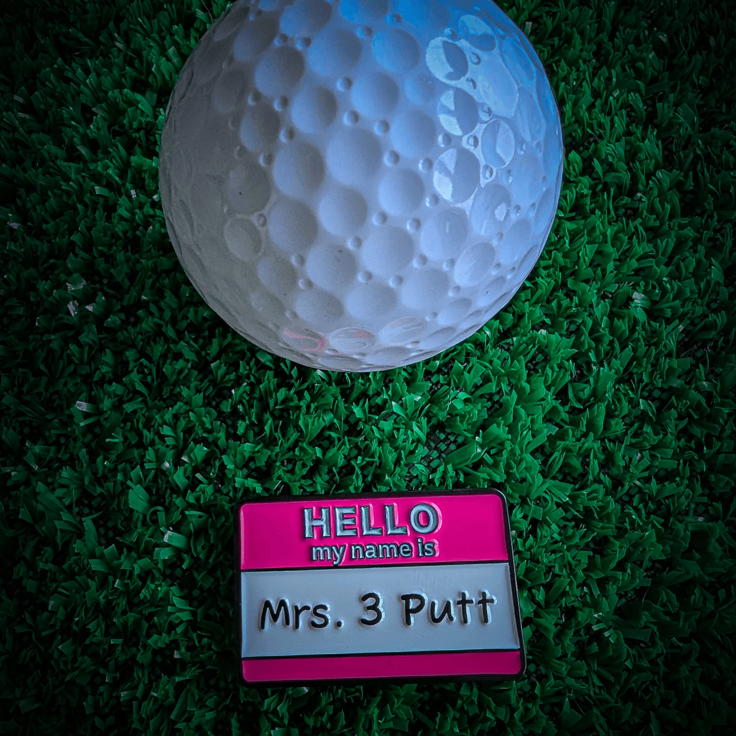 Mrs 3 Putt Golf Ball Marker - Image 2