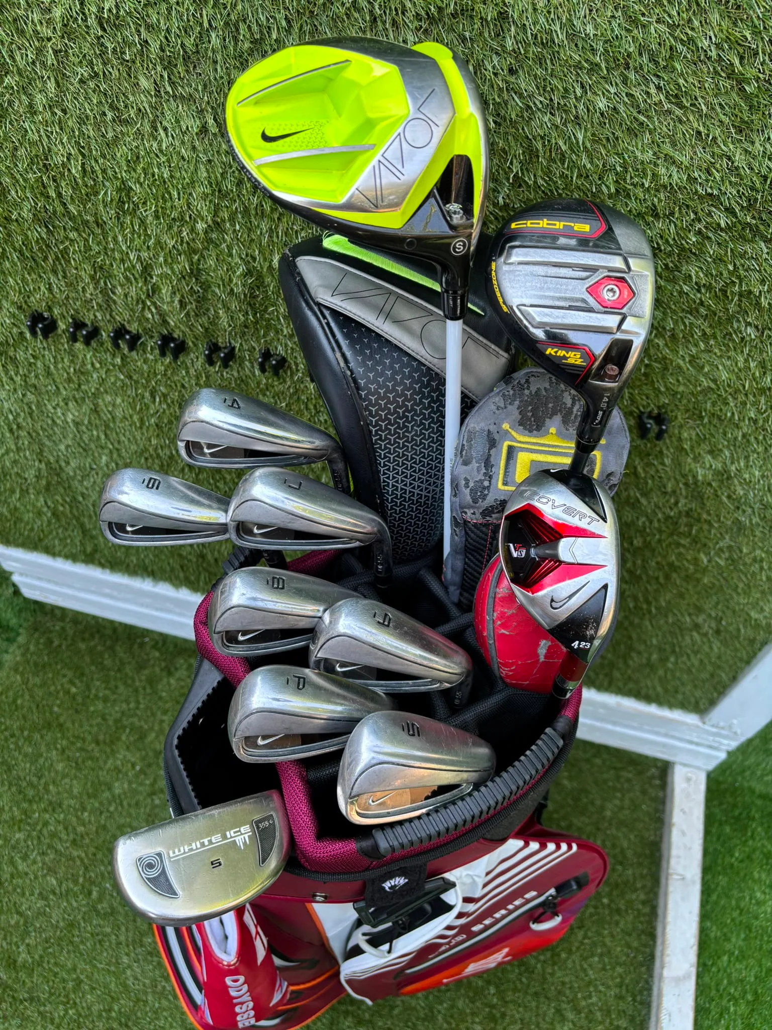 Nike Slingshot 4D Irons, Nike Driver, Cobra 4 Wood, Nike VR_S Hybrid, Odyssey Putter, New Lynx Waterproof Cart Bag - Image 4