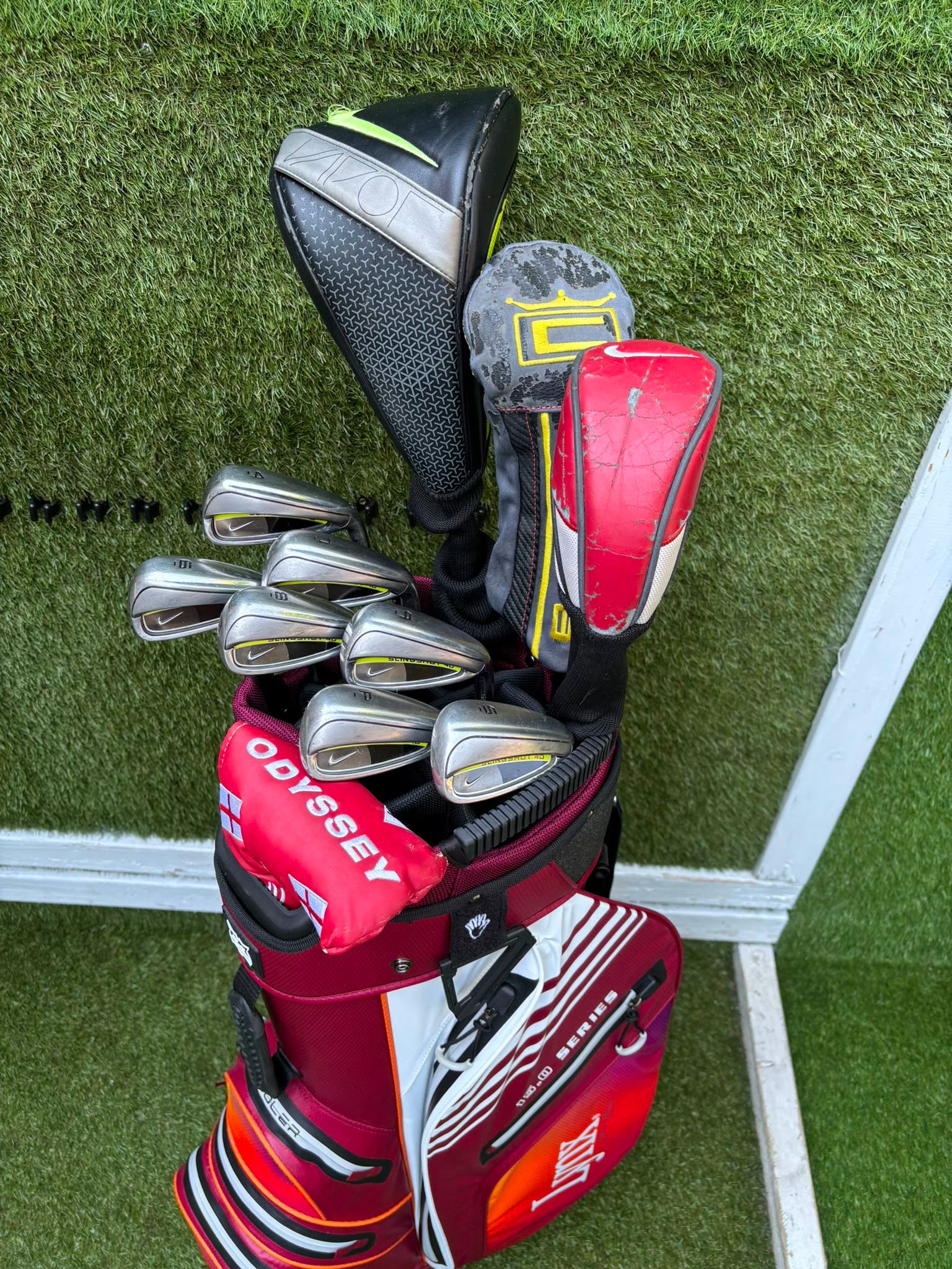 Nike Slingshot 4D Irons, Nike Driver, Cobra 4 Wood, Nike VR_S Hybrid, Odyssey Putter, New Lynx Waterproof Cart Bag - Image 7