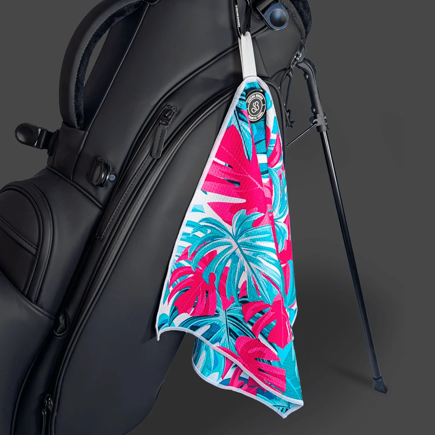 Palm Breeze Magnetic Golf Towel