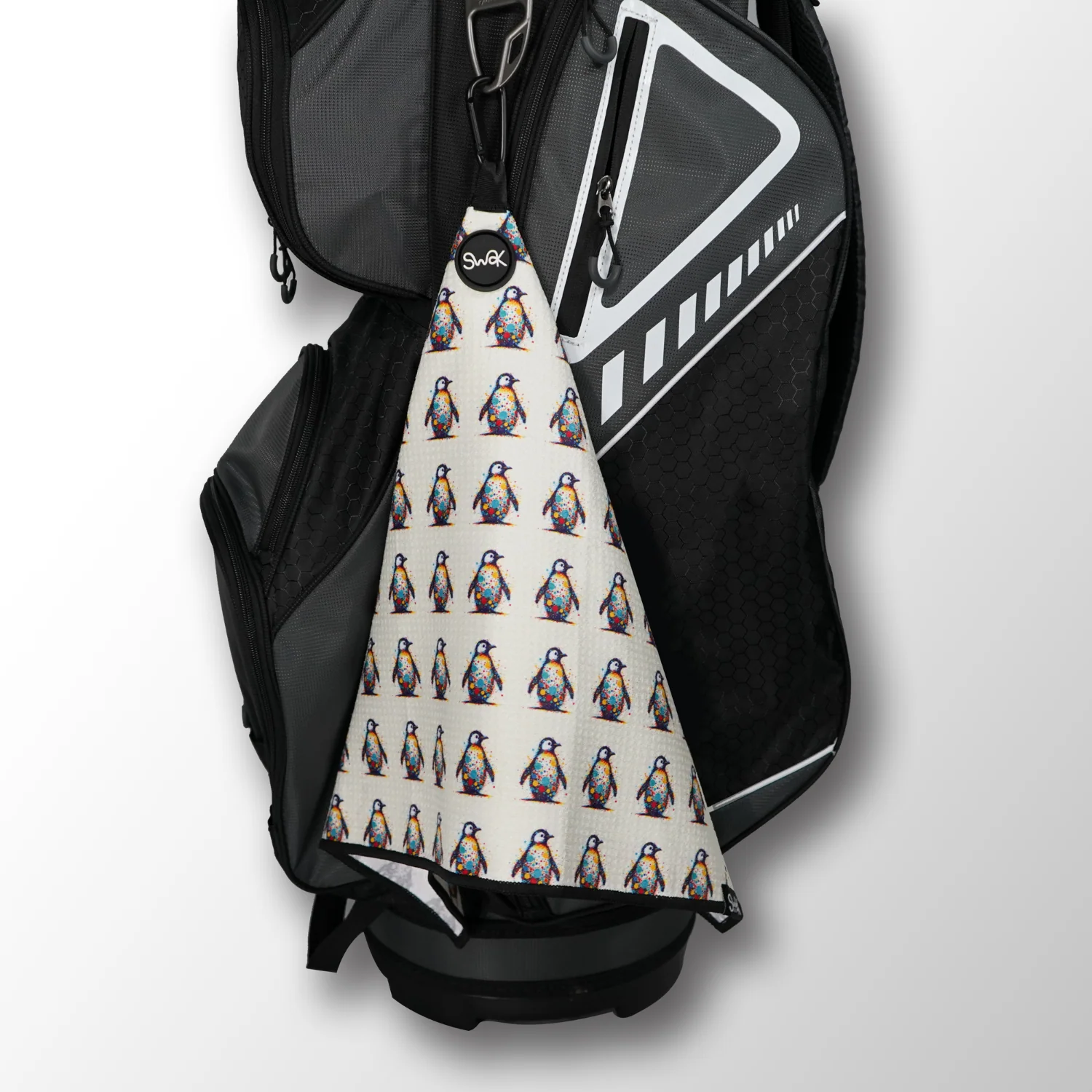 Magnetic Microfiber Golf Towel – Quick-Dry Waffle Pattern - Image 2