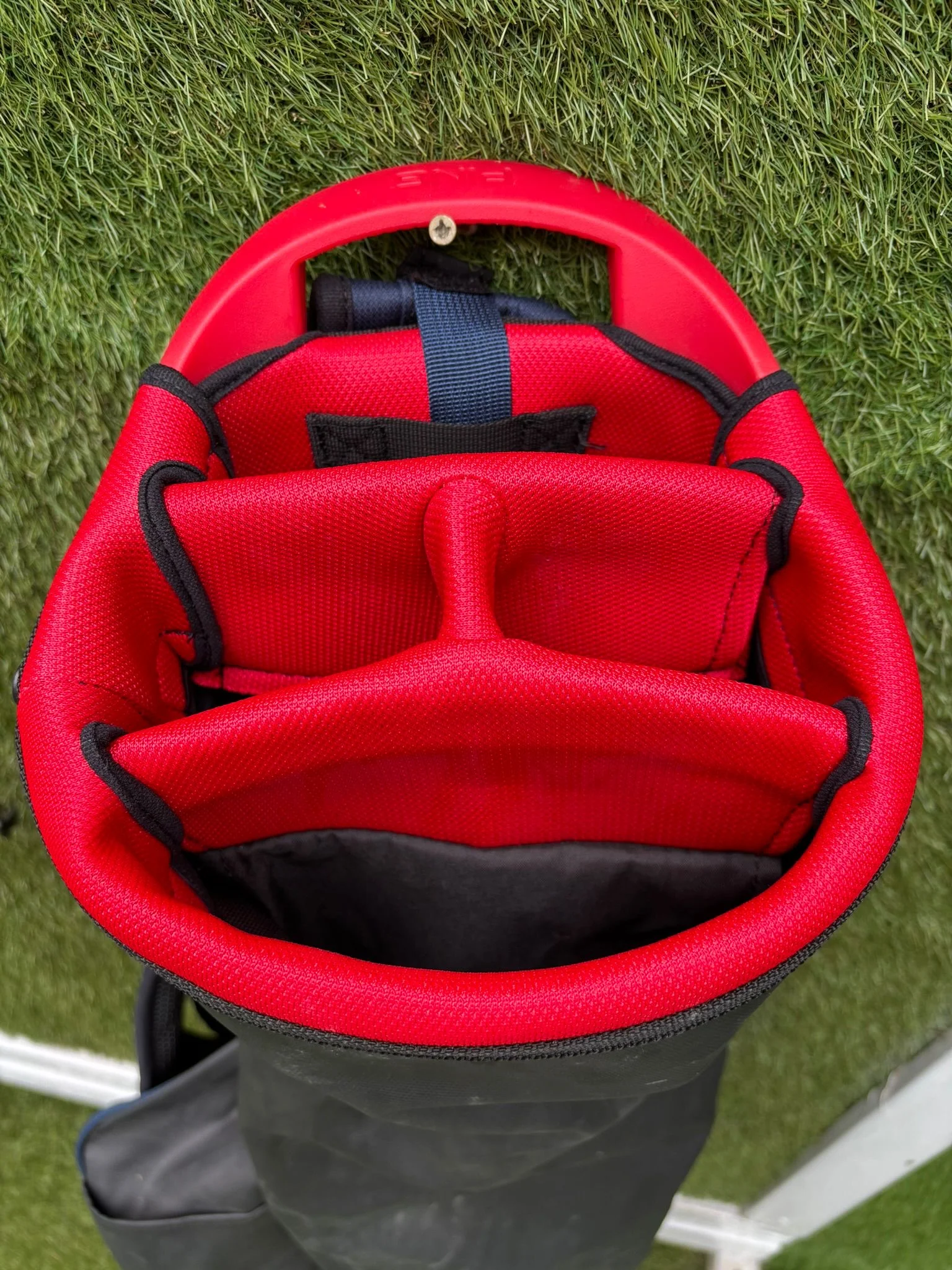 PING Moonlite Lightweight Carry / Pencil Golf Bag - Image 10