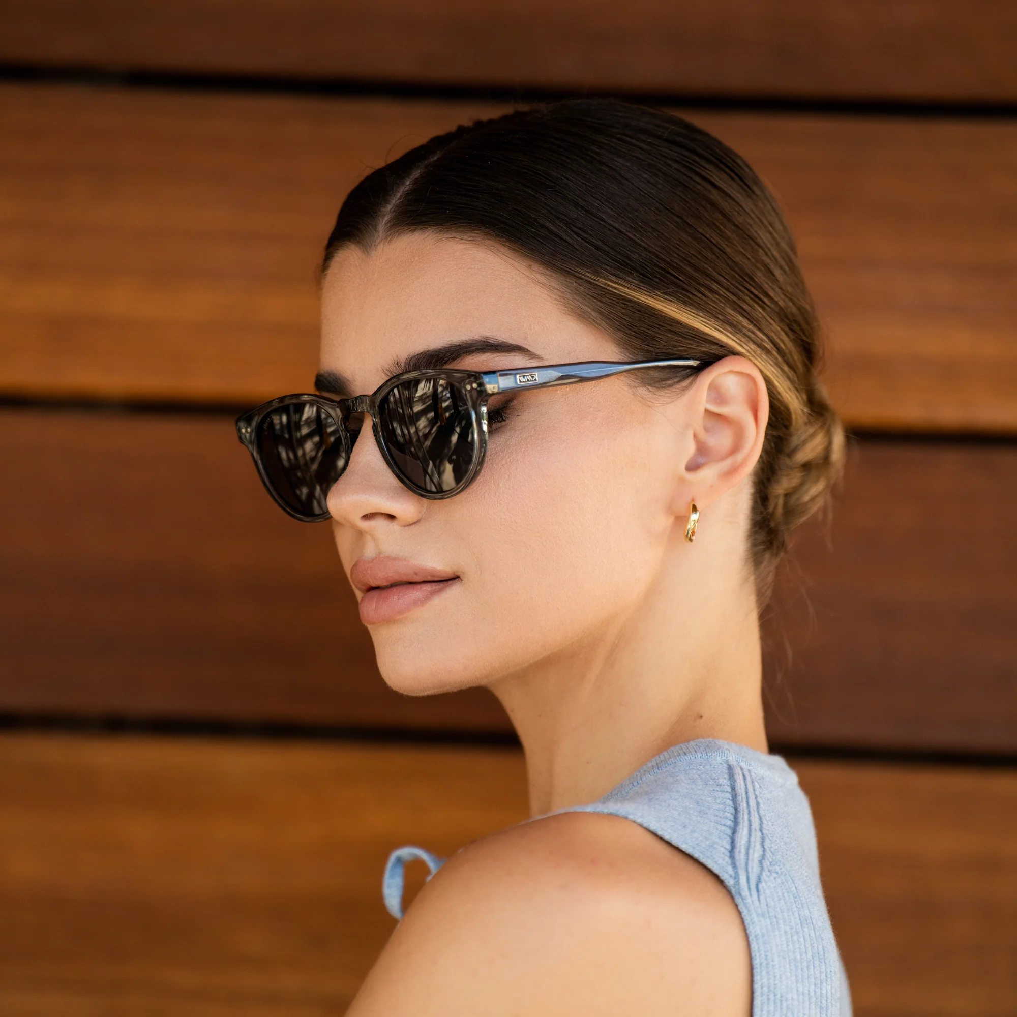 Unisex Retro Crystal Blue Round Sunglasses 100% UV400 | WMP - Image 9
