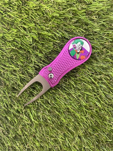 THE JOKER GOLF BALL MARKER AND PURPLE RETRACTABLE PITCH REPAIR TOOL