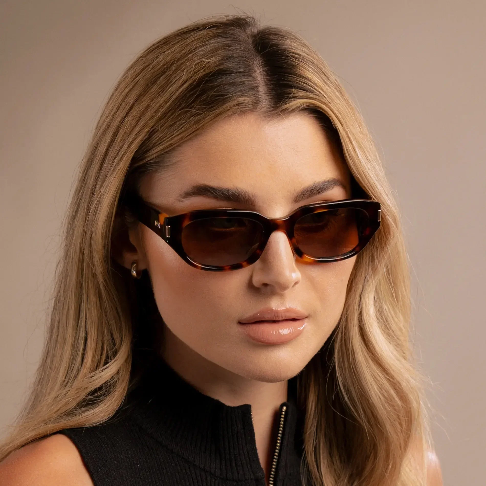 VERA Women's Oval Polarised Sunglasses in Tortoise by WMP Eyewear - Image 2