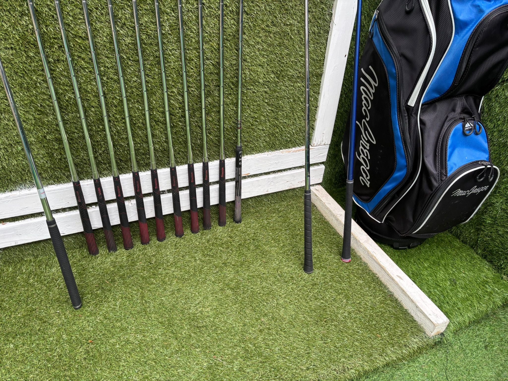 Z-Model II 3-SW Irons, Ping Zing 2 Red Dot 2 Iron, Driver, Hybrid & MacGregor Bag - Image 2